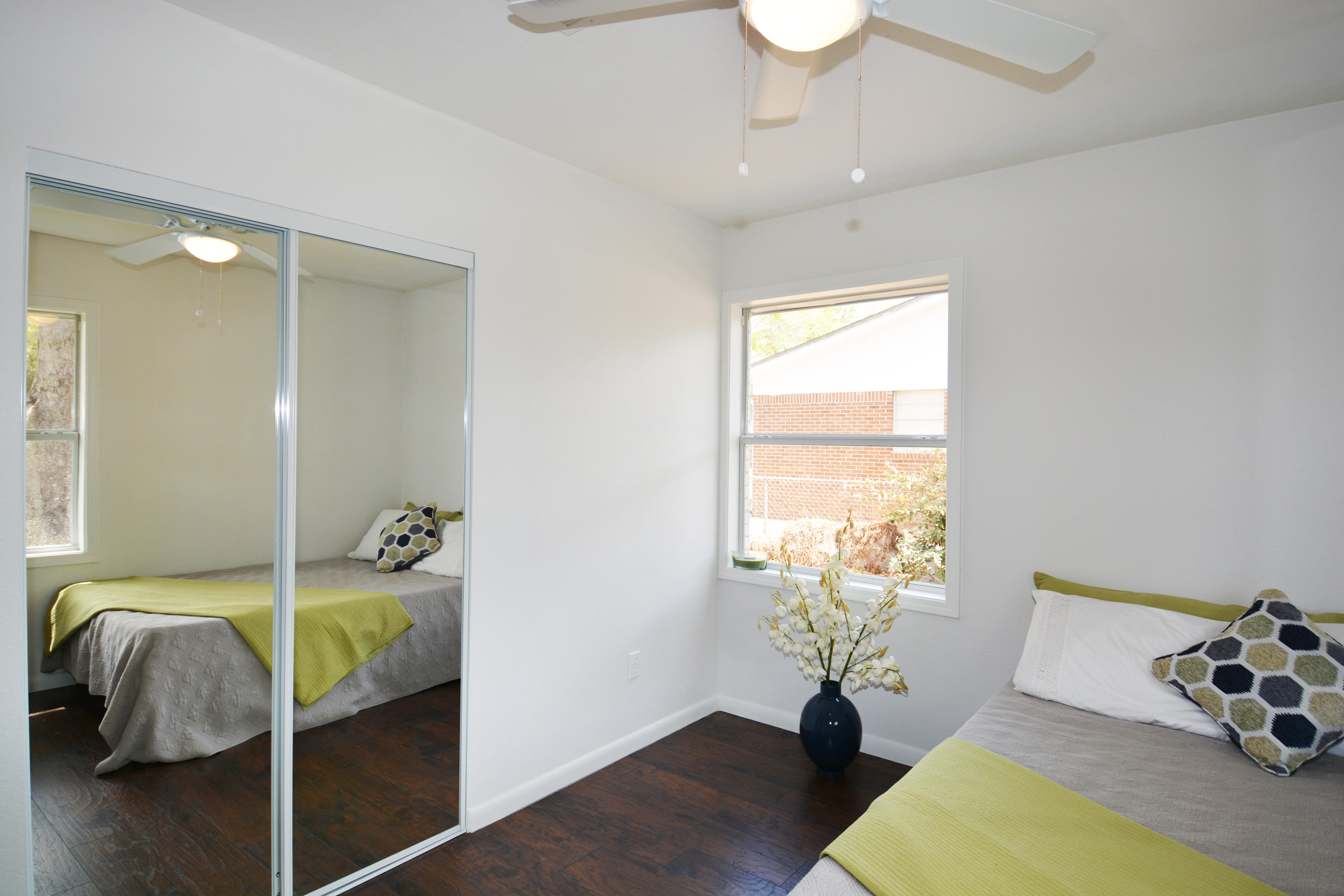 1304 - So of 20 to Valp Blvd - Residential