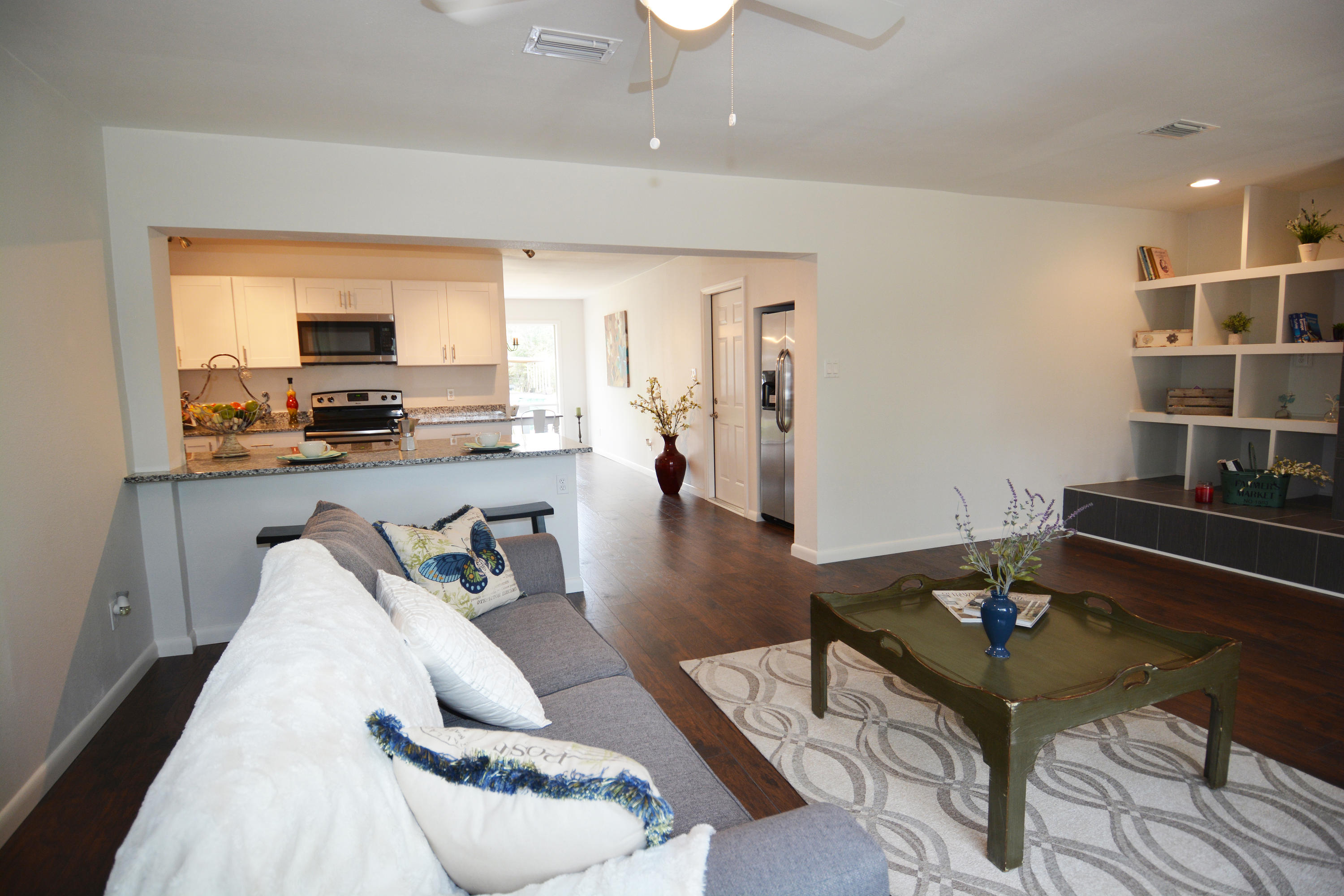 1304 - So of 20 to Valp Blvd - Residential