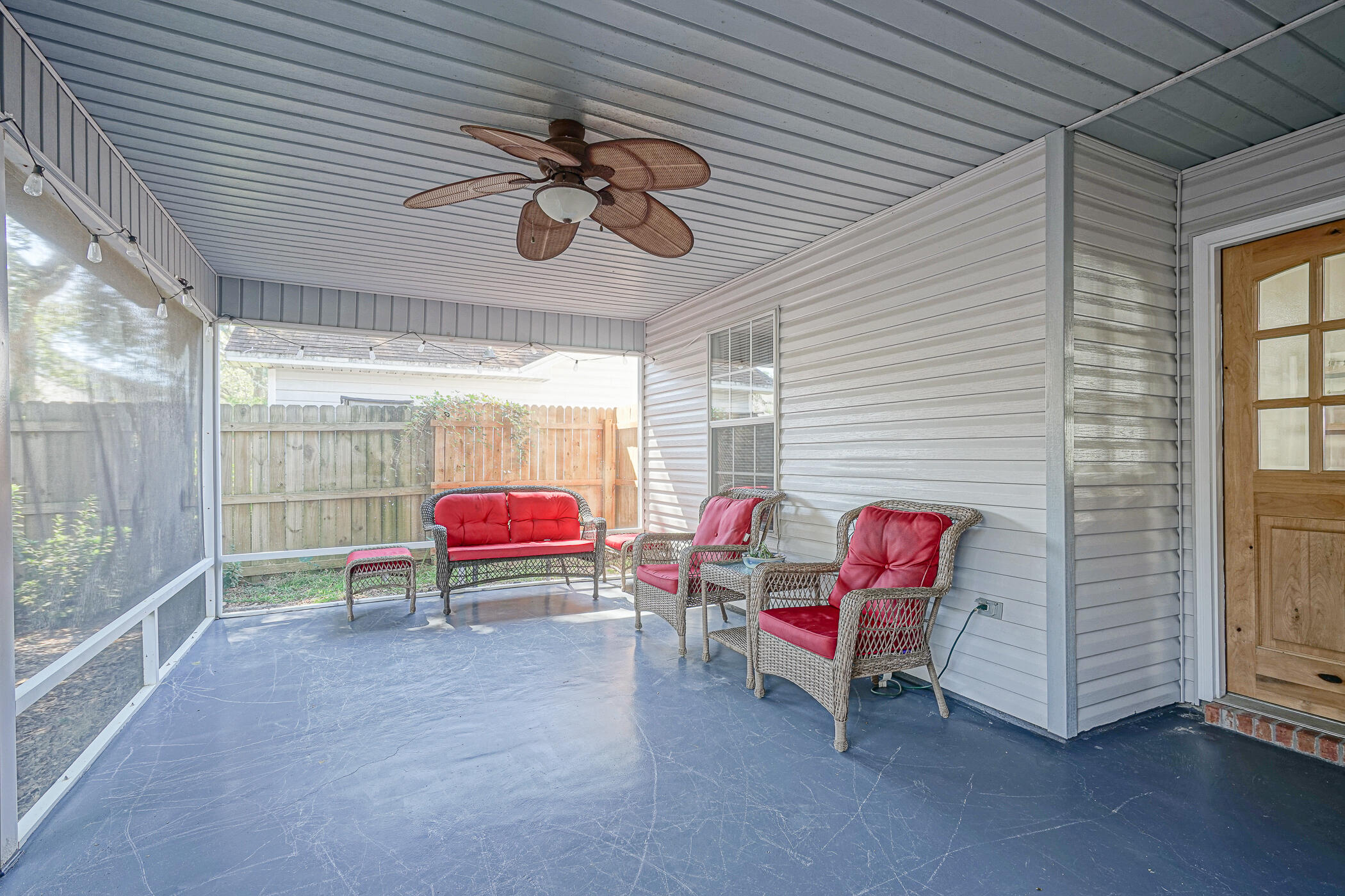 INDIGO VILLAGE LOT 28 BLK B - Residential