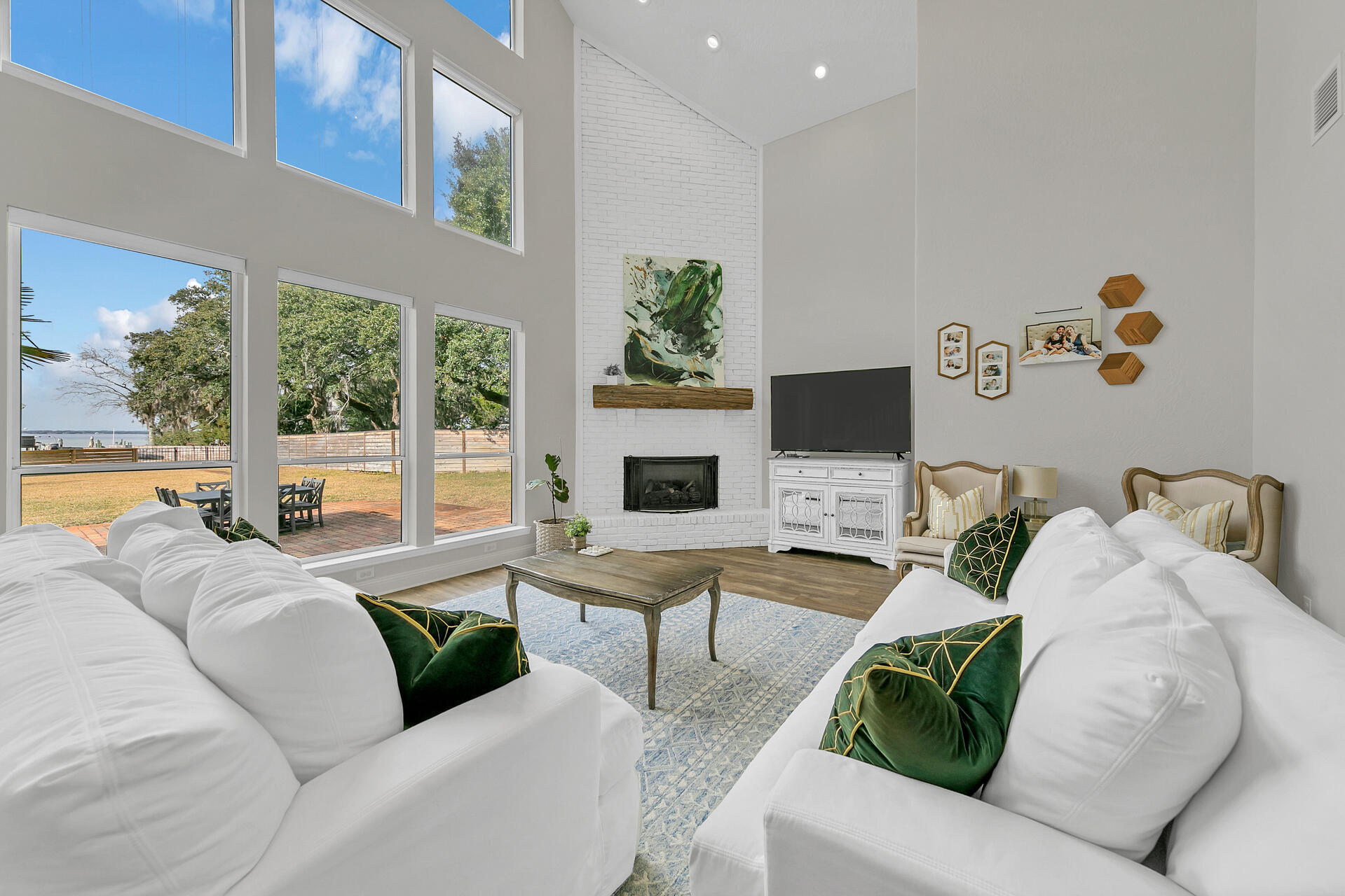 CALHOUN S/D TO DESTIN - Residential