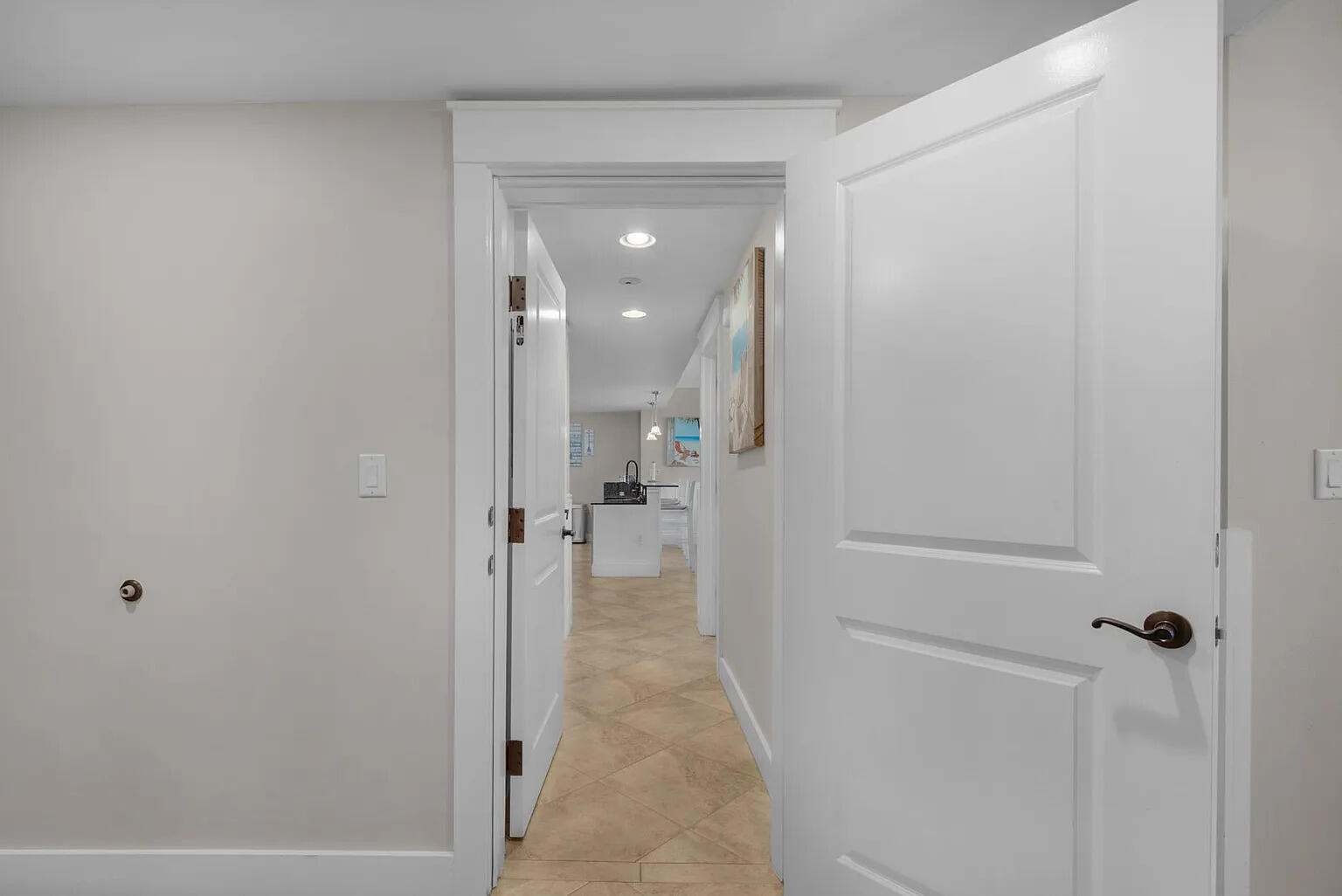 OBSERVATION POINT SOUTH - Residential Lease