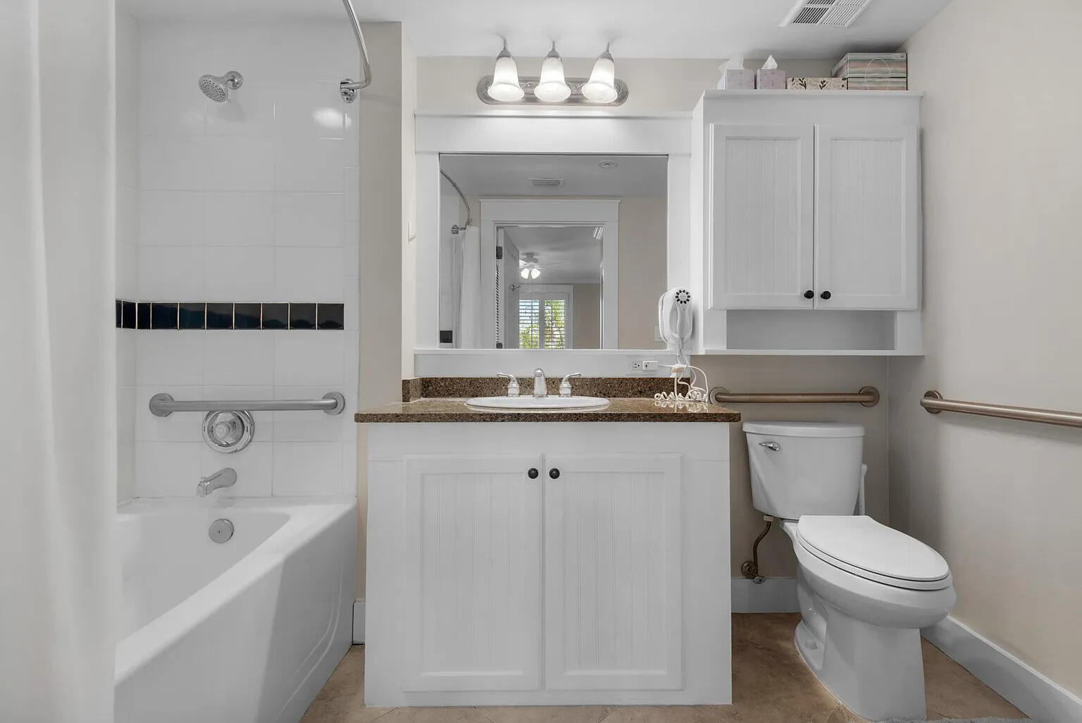 OBSERVATION POINT SOUTH - Residential Lease