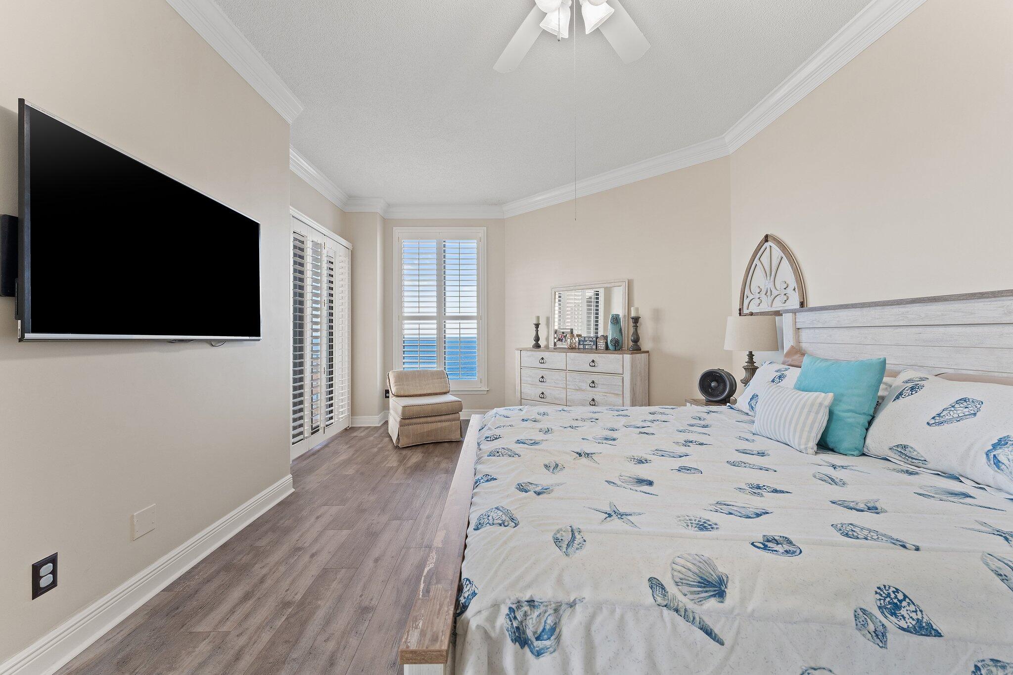 SEACHASE CONDO - Residential