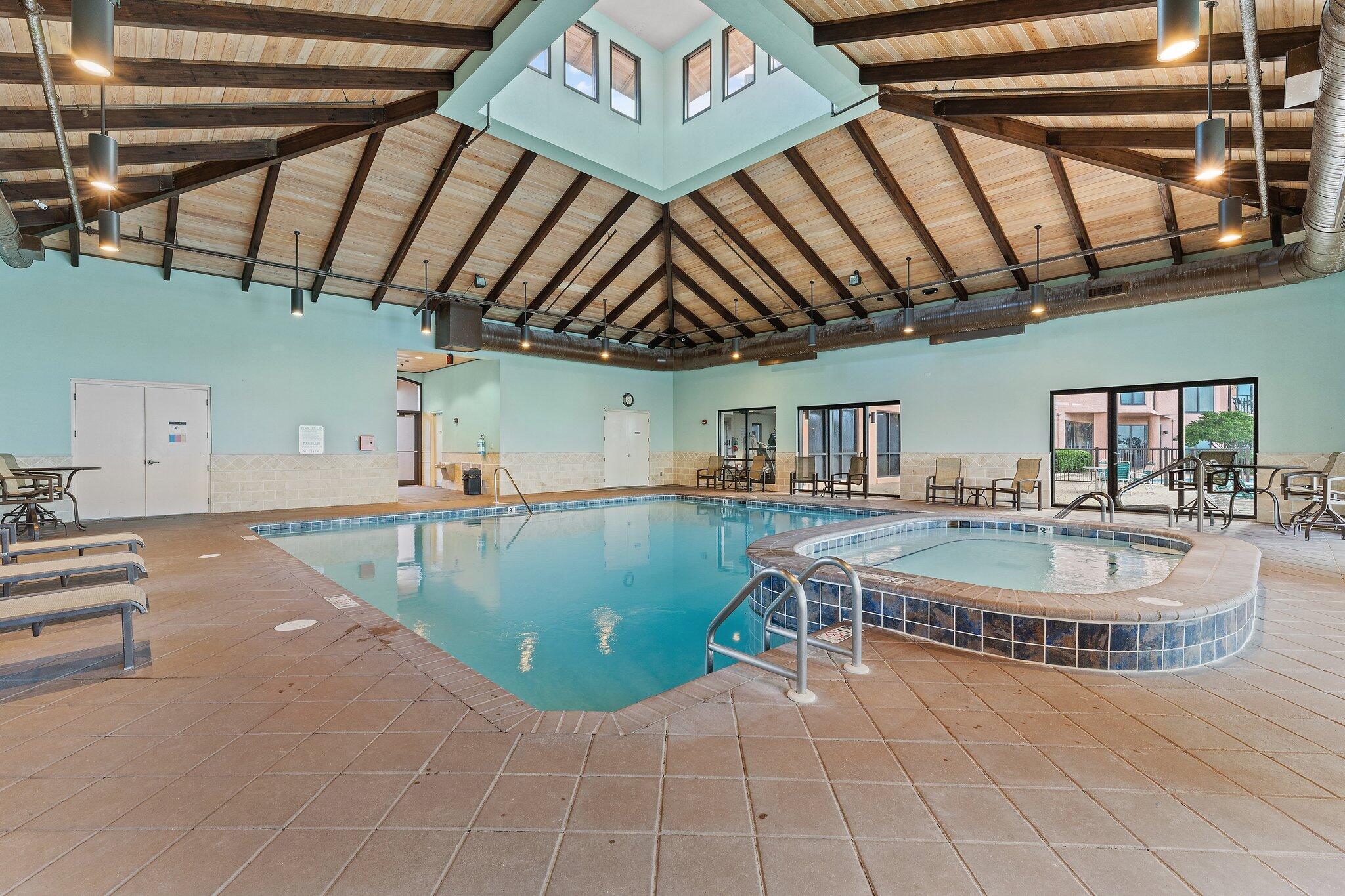 SEACHASE CONDO - Residential