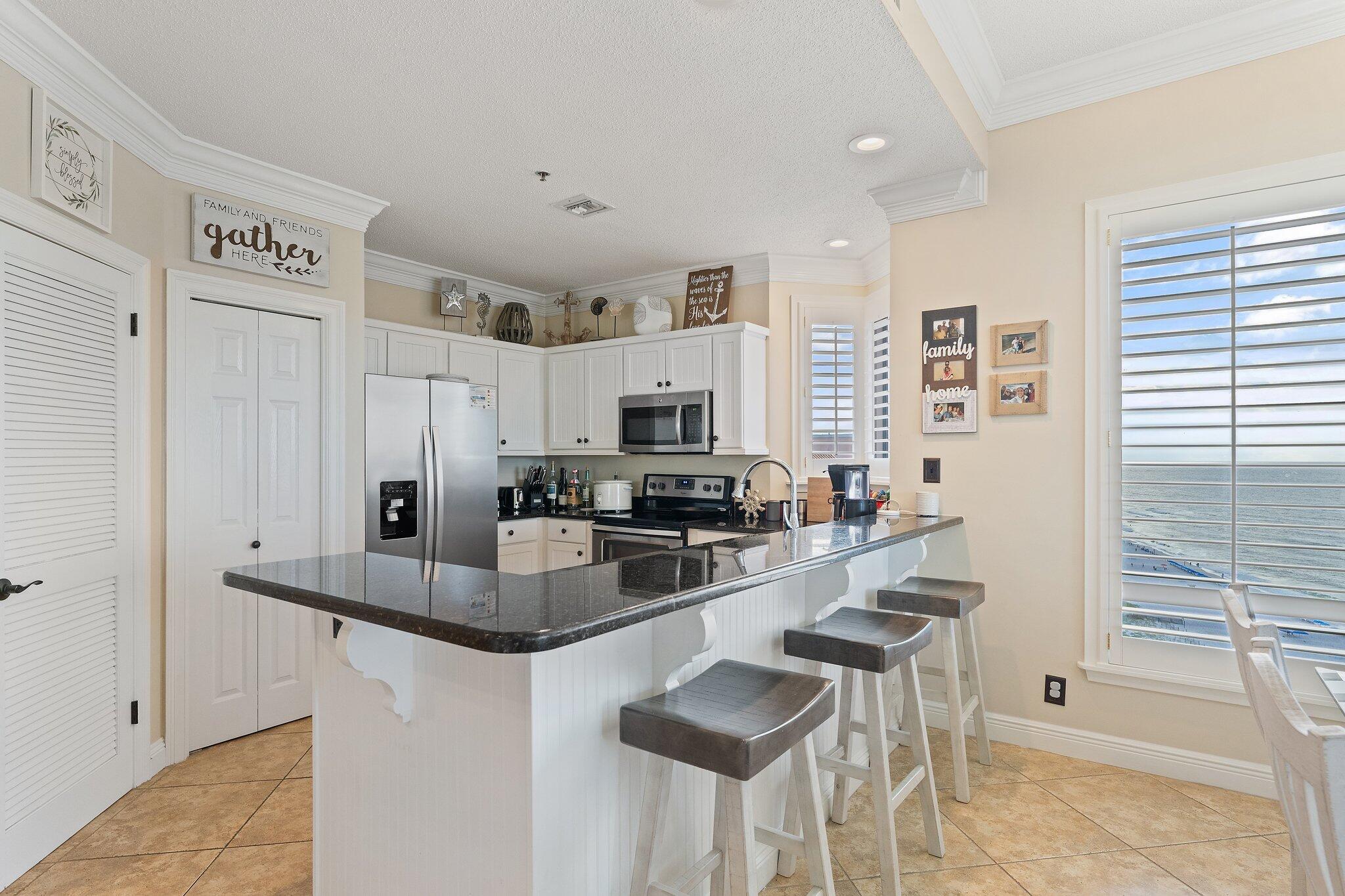 SEACHASE CONDO - Residential