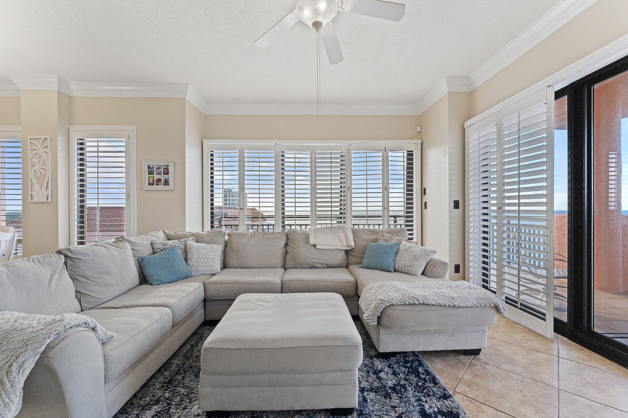 SEACHASE CONDO - Residential