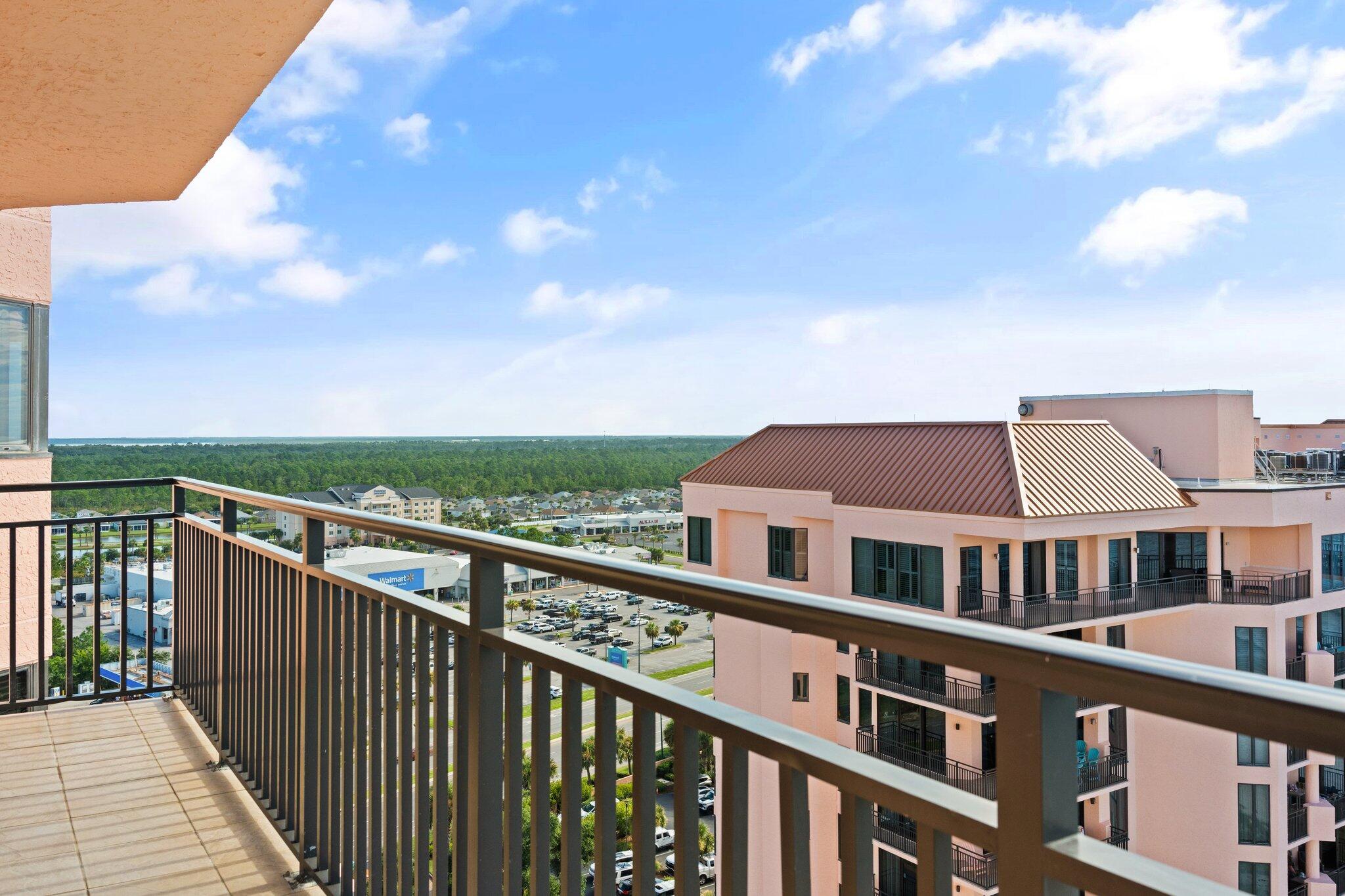 SEACHASE CONDO - Residential