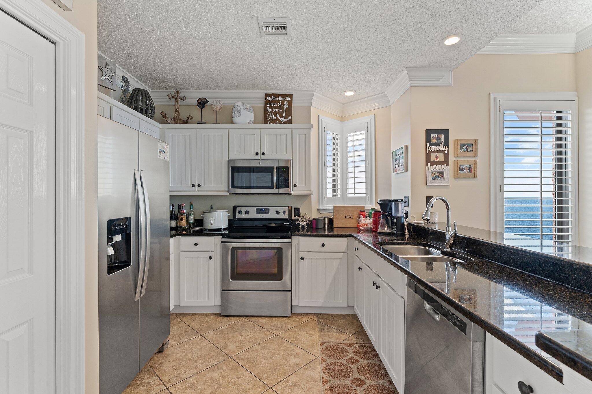 SEACHASE CONDO - Residential