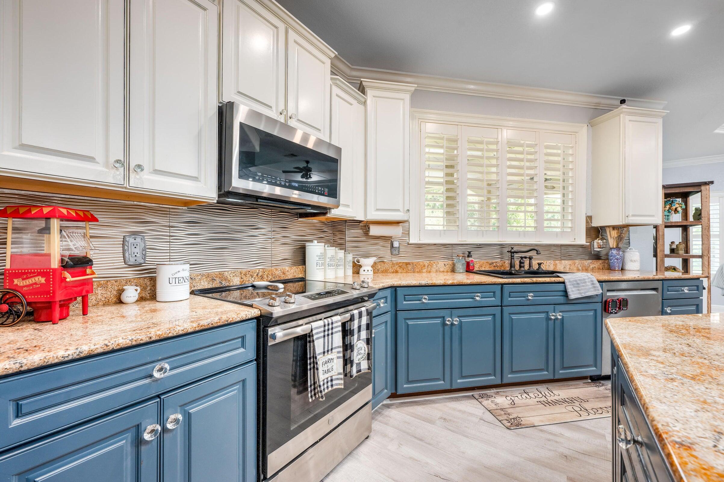 FOXWOOD COUNTRY CLUB EST - Residential Lease