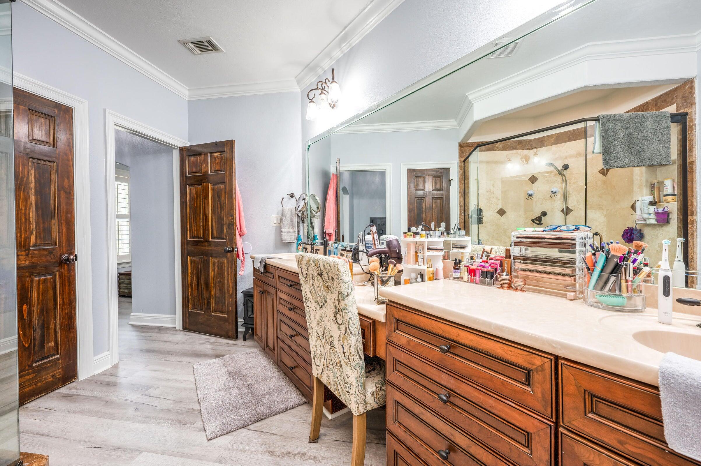 FOXWOOD COUNTRY CLUB EST - Residential Lease