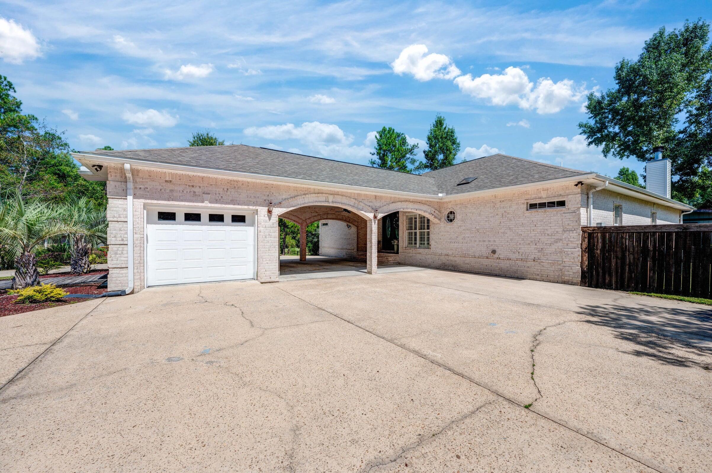 FOXWOOD COUNTRY CLUB EST - Residential Lease