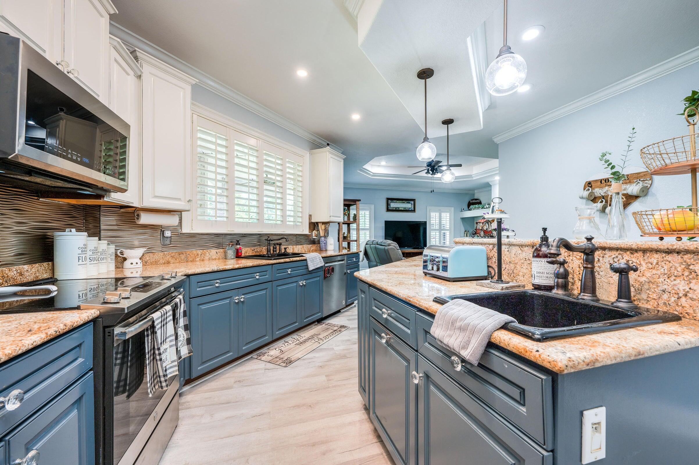 FOXWOOD COUNTRY CLUB EST - Residential Lease