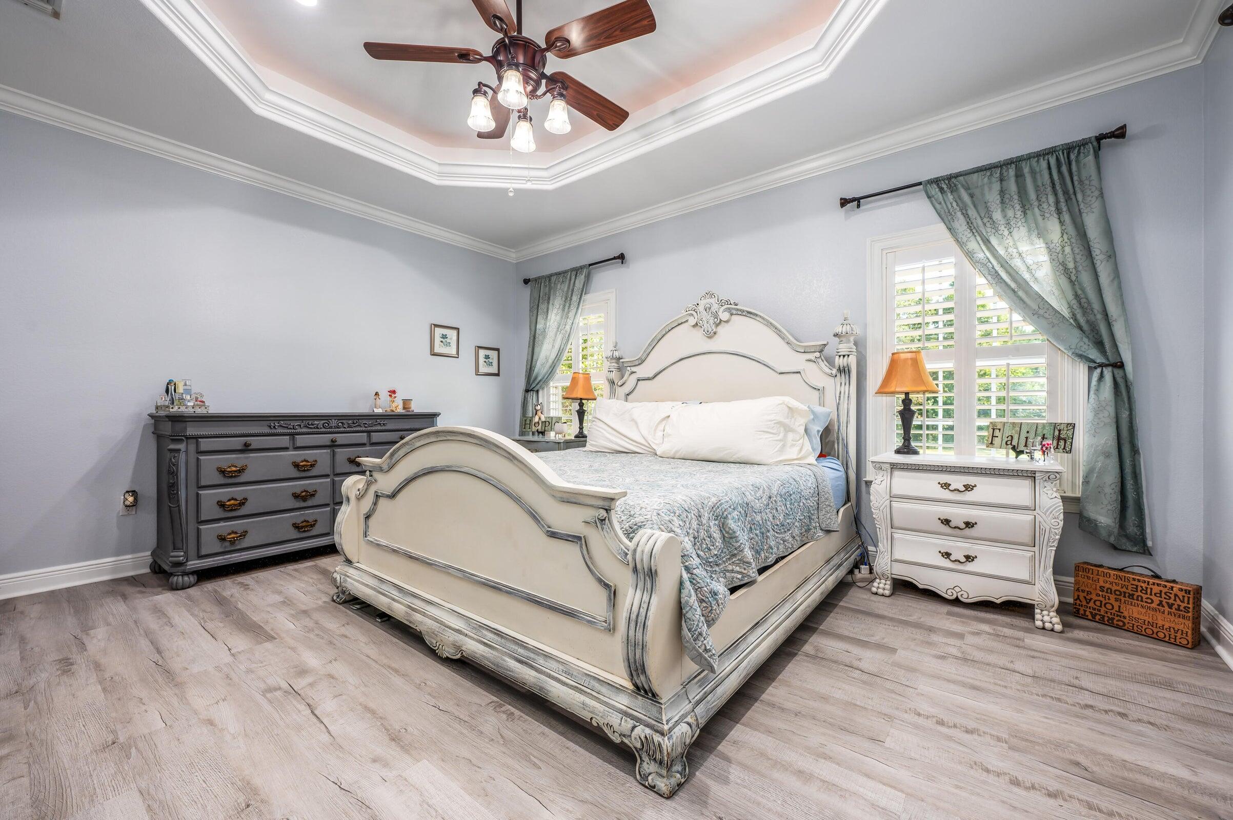 FOXWOOD COUNTRY CLUB EST - Residential Lease