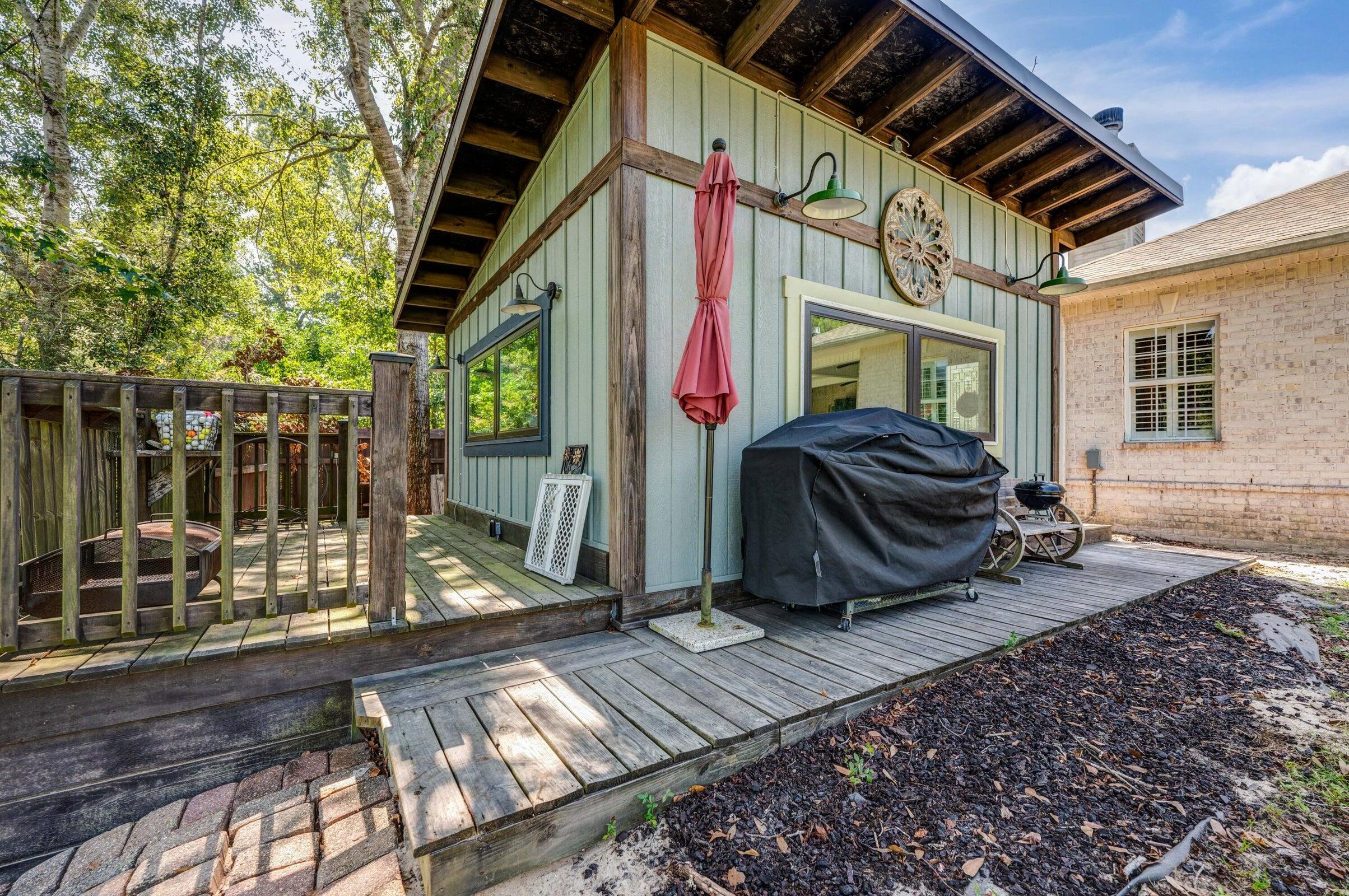 FOXWOOD COUNTRY CLUB EST - Residential Lease