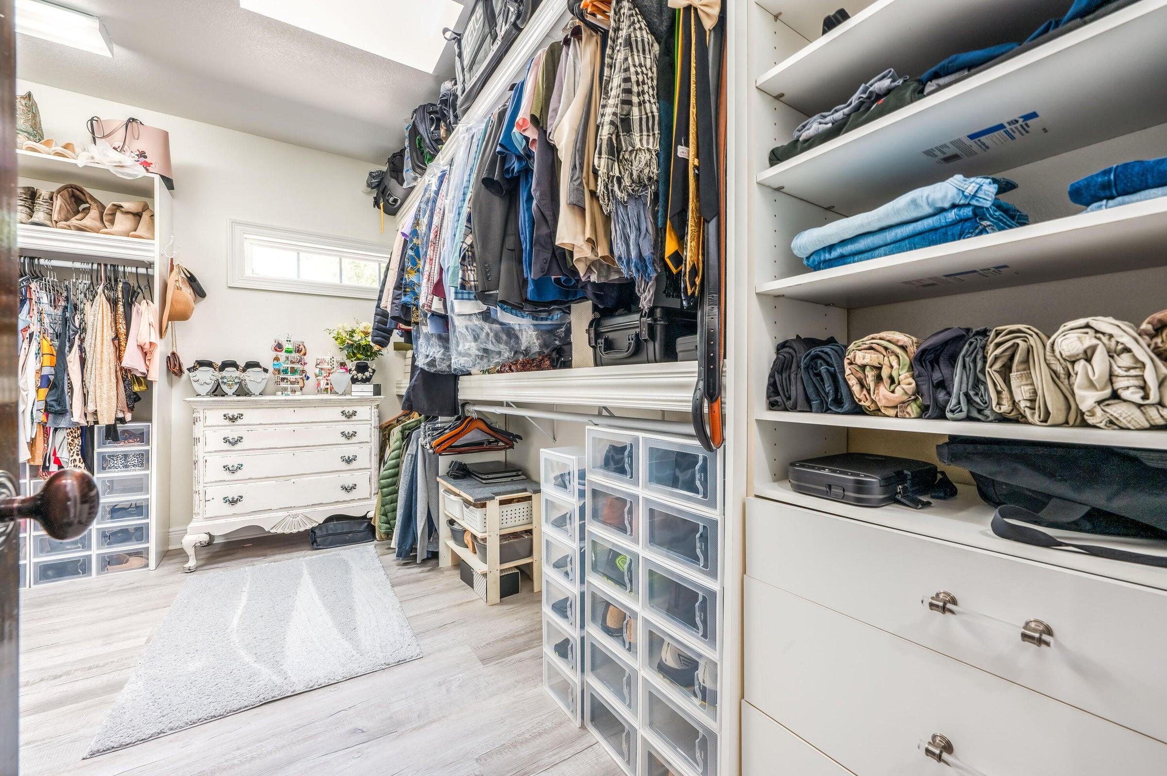 FOXWOOD COUNTRY CLUB EST - Residential Lease