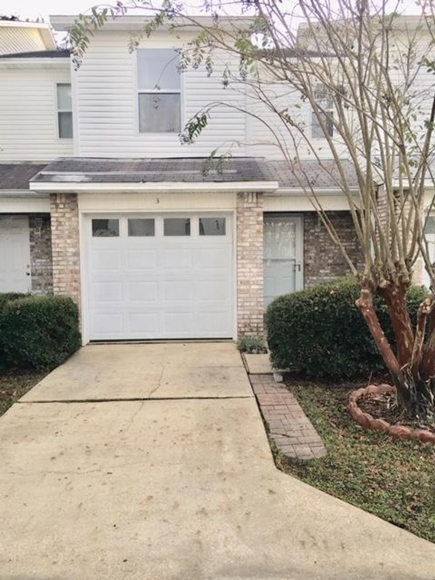 AVAIL: 4/29. SEC DEP = $1800 - CAN BE BROKEN UP N 2 MONTHLY INSTALLMENTS IF QUALIFIED. GORGEOUS remodeled townhome w/ community POOL! Living, dining, kitchen & 1/2 bathroom are all downstairs. Kitchen has granite, stainless steel appliances, breakfast bar & pantry. Bathrooms all have granite as well. Updated fixtures throughout. 2 en suites (bedrooms w/ bathrooms) & utility closet are upstairs. Stairs are carpeted & the rest is LVP, wood or tile. Bedrooms both have walk-in closets & 1 w/ built in's. All electric! Ceiling fans in all the rooms. 1 car garage w/ auto opener. Great north FWB location convenient to EVERYTHING! Privacy fenced backyard w/ open back patio. Yard maintenance included w/ HOA & quarterly pest control included w/ rent. Overflow parking for guests. No pets allowed.