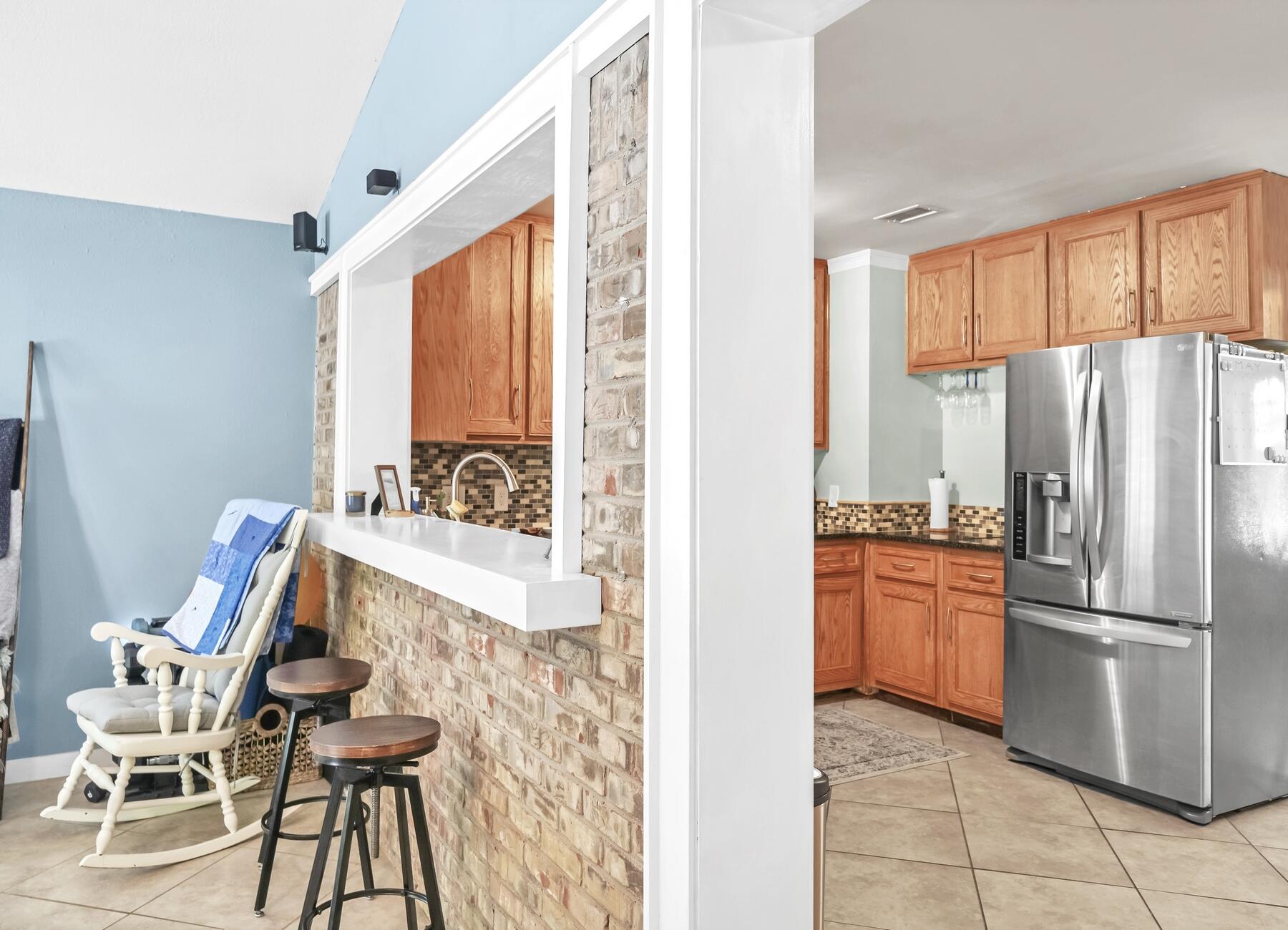 MIRAMAR EST 1ST ADD LOT 4 BLK C - Residential