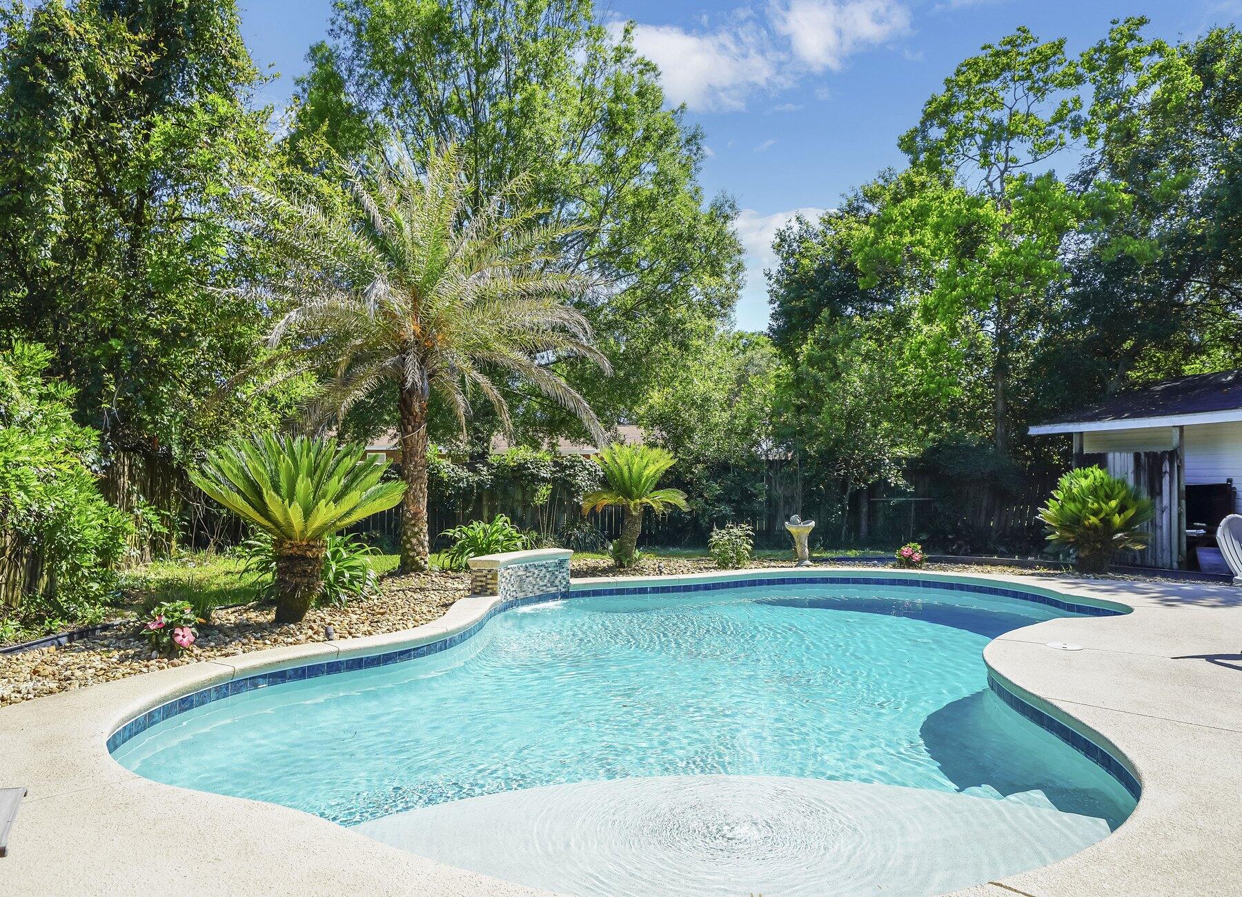 MIRAMAR EST 1ST ADD LOT 4 BLK C - Residential