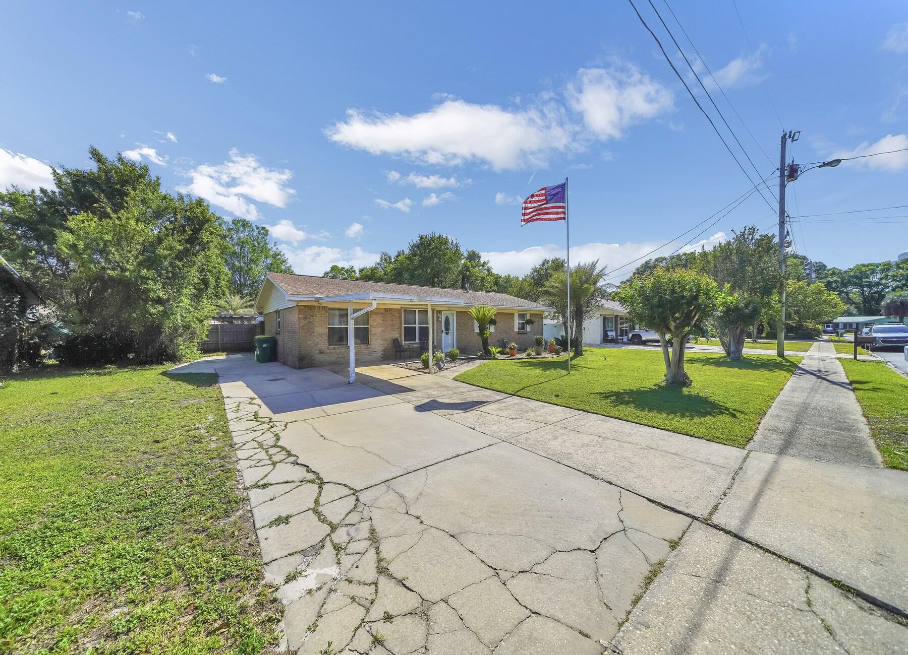 MIRAMAR EST 1ST ADD LOT 4 BLK C - Residential