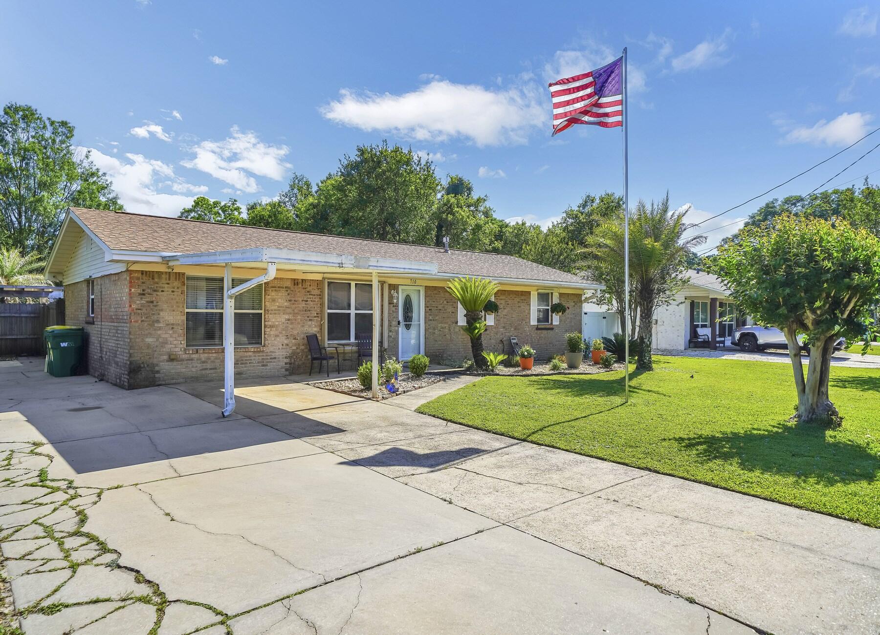 MIRAMAR EST 1ST ADD LOT 4 BLK C - Residential