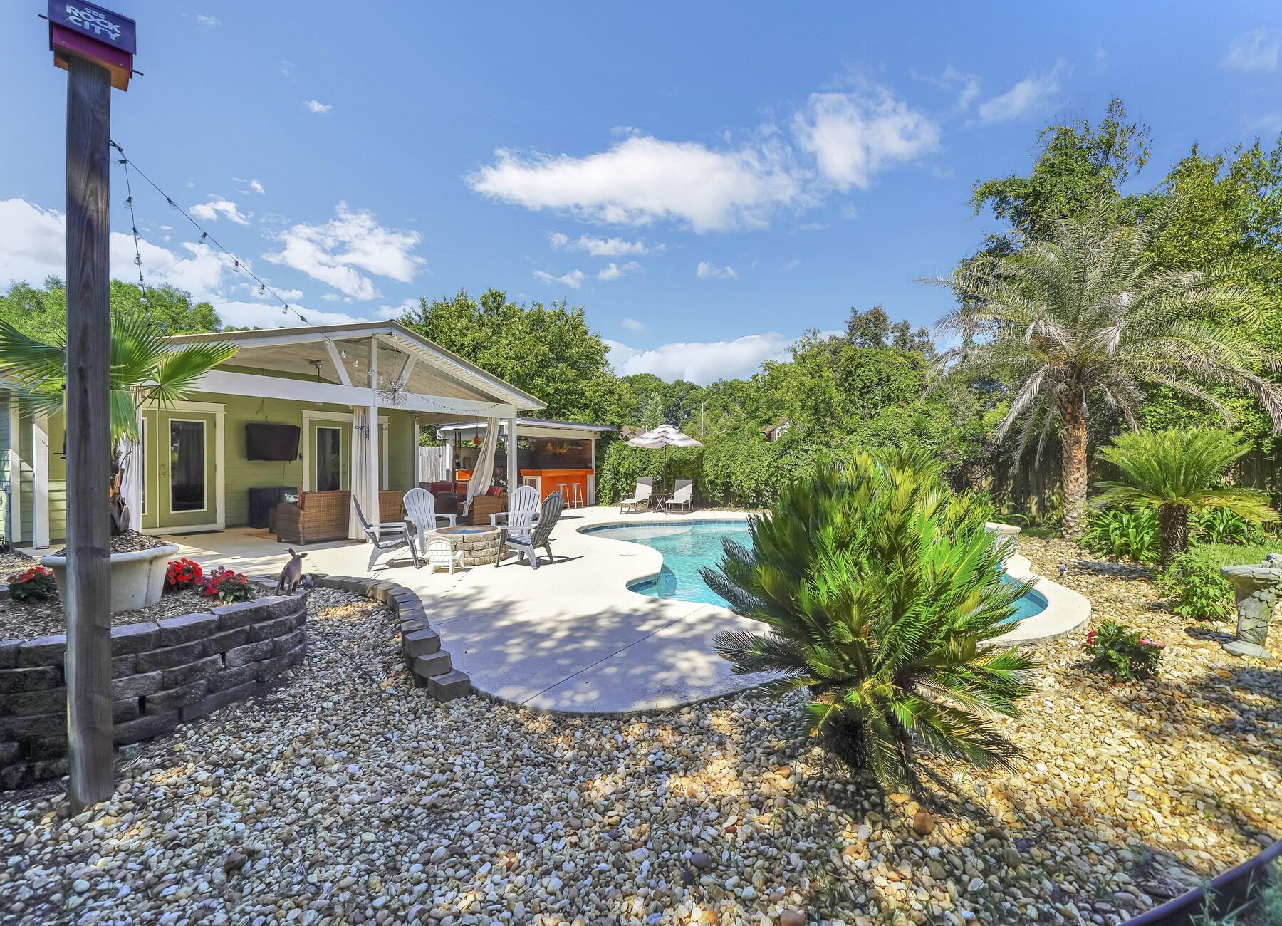 MIRAMAR EST 1ST ADD LOT 4 BLK C - Residential