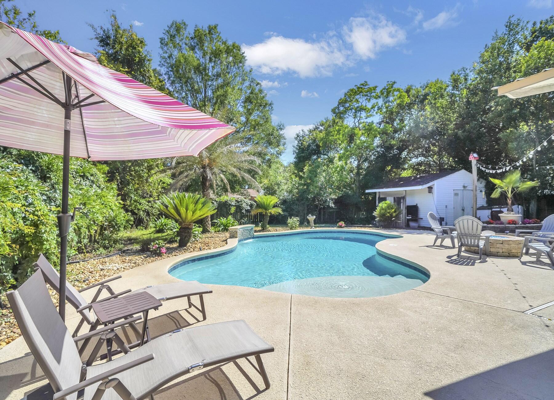 MIRAMAR EST 1ST ADD LOT 4 BLK C - Residential