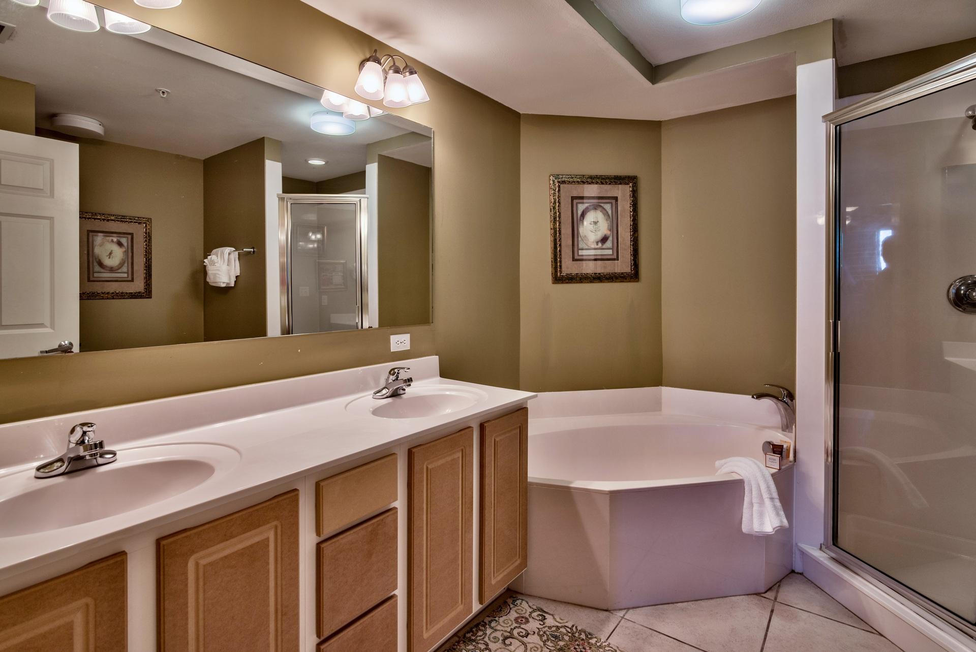 SUNRISE BEACH - Residential