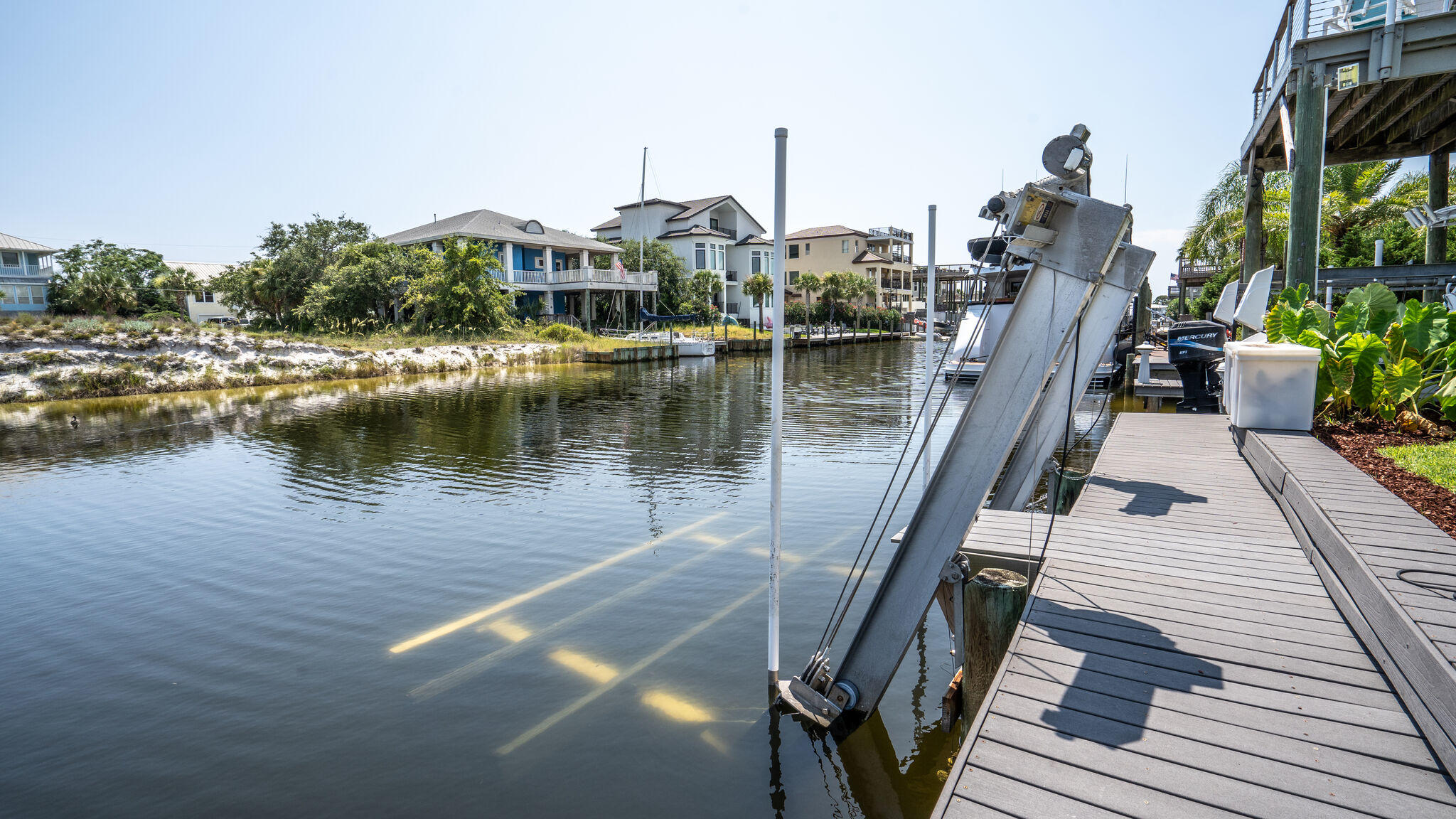 HOLIDAY ISLE - Residential