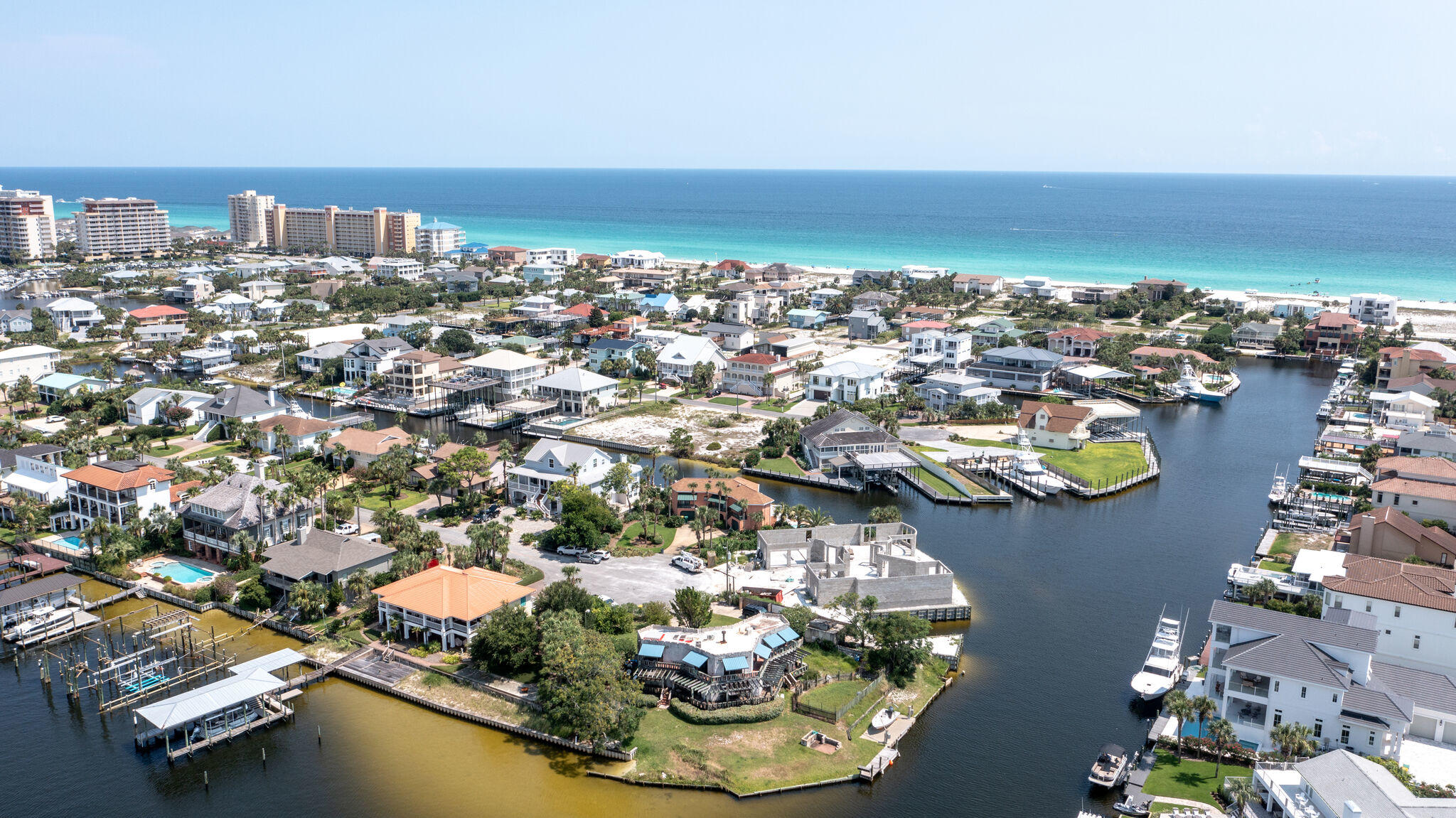HOLIDAY ISLE - Residential