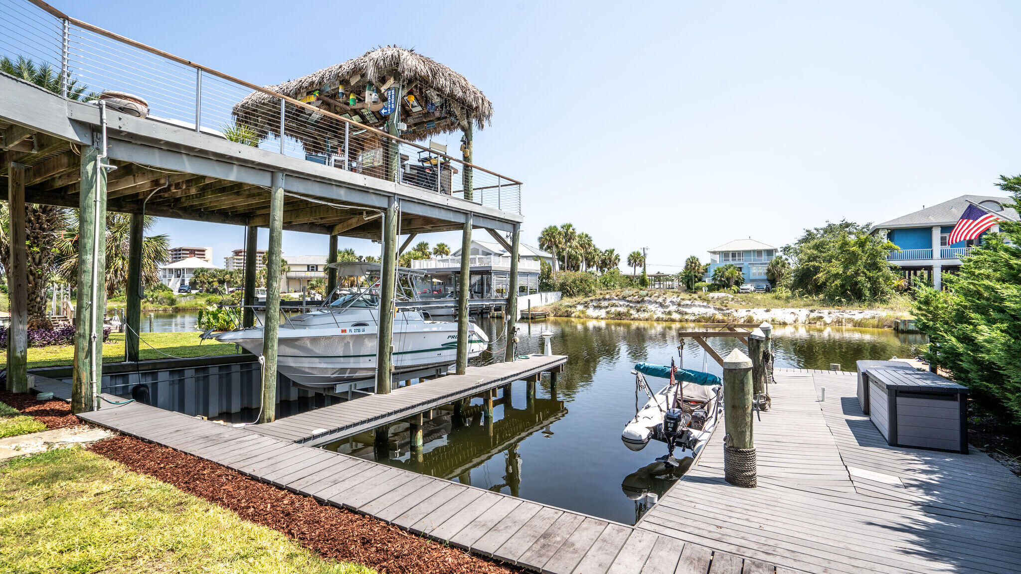 HOLIDAY ISLE - Residential