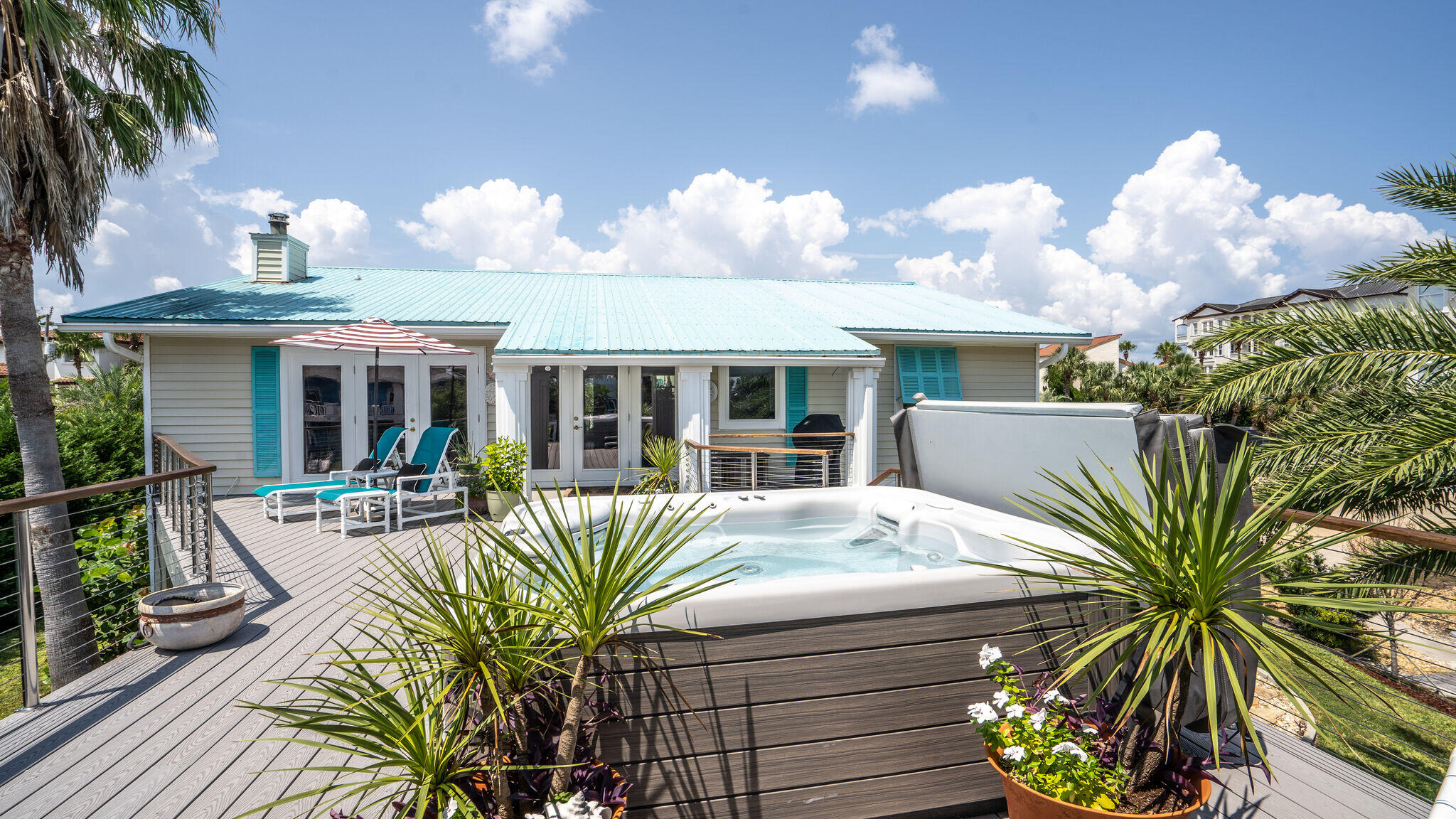 HOLIDAY ISLE - Residential