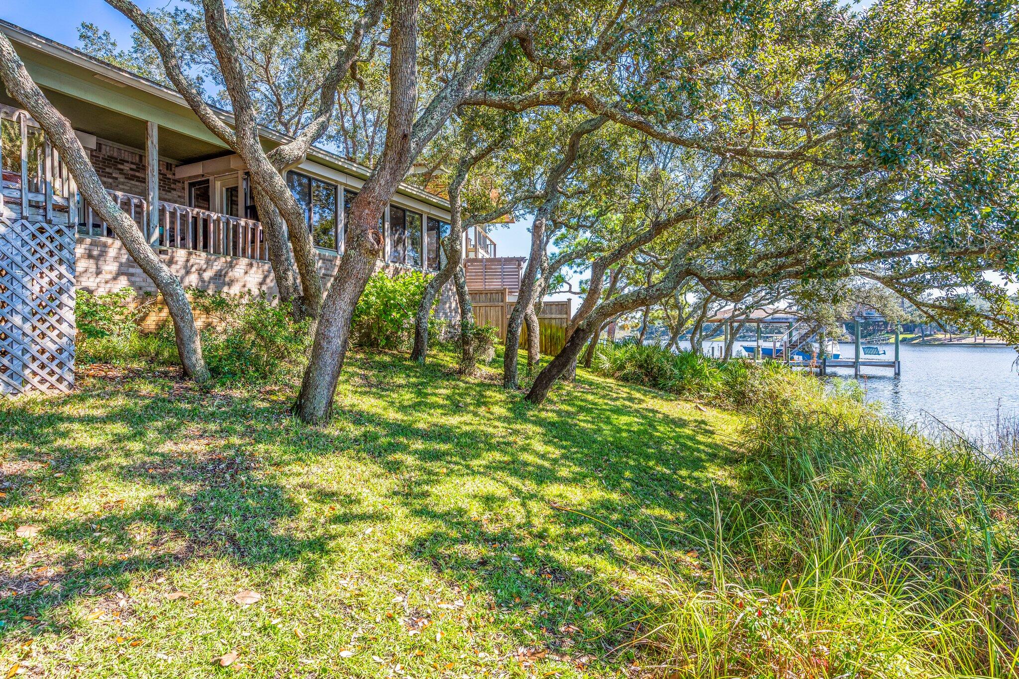 North Lake Pippin - Residential Lease