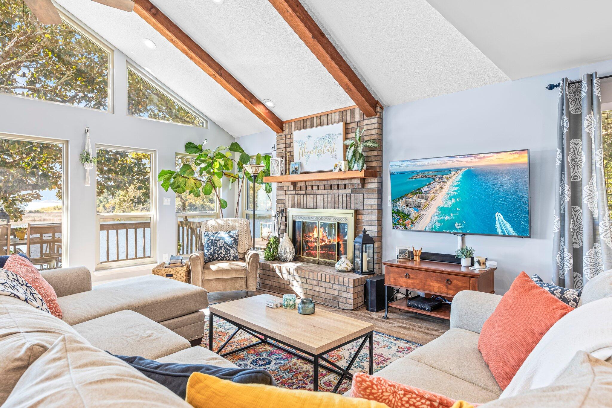 North Lake Pippin - Residential Lease