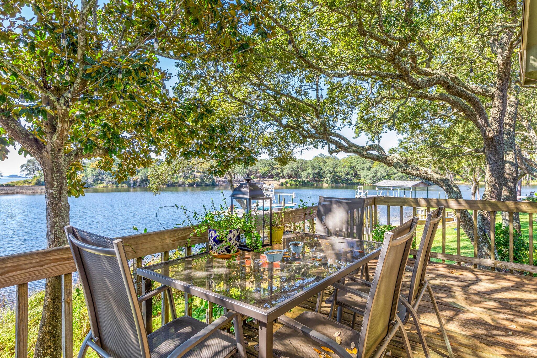 North Lake Pippin - Residential Lease