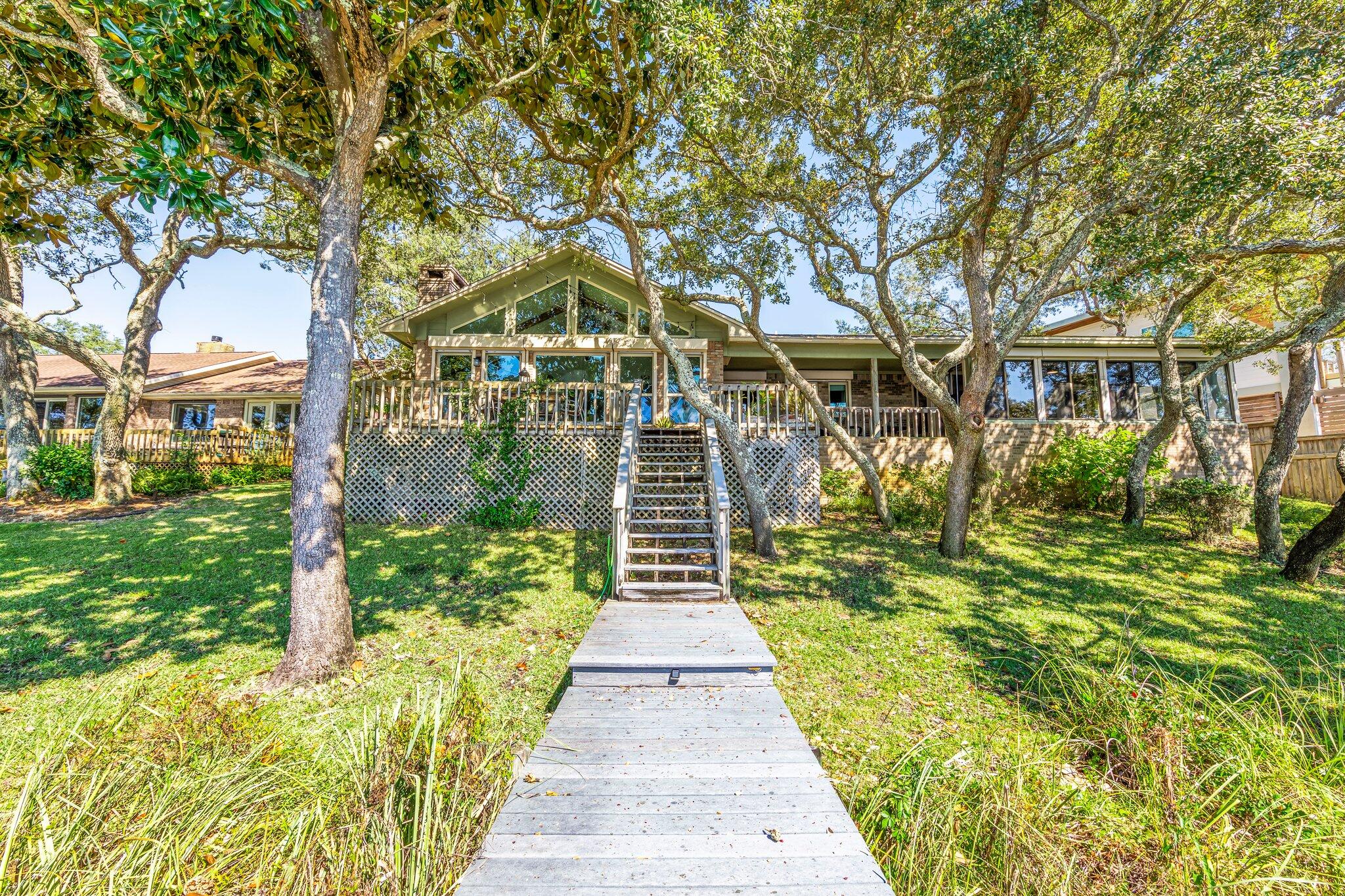 North Lake Pippin - Residential Lease