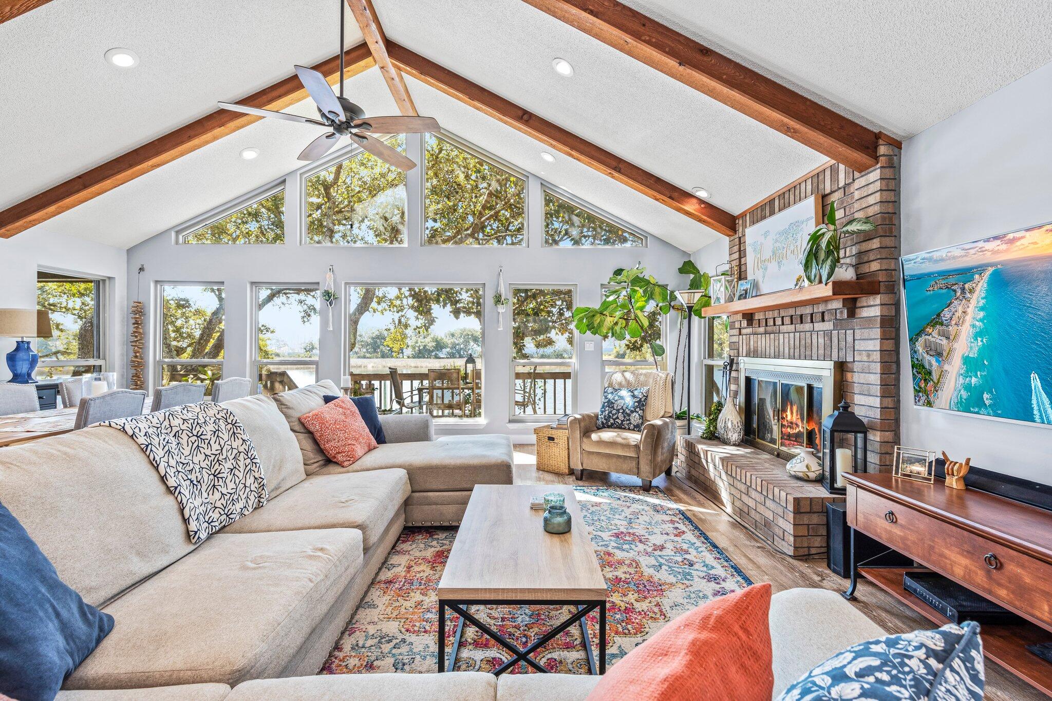 North Lake Pippin - Residential Lease