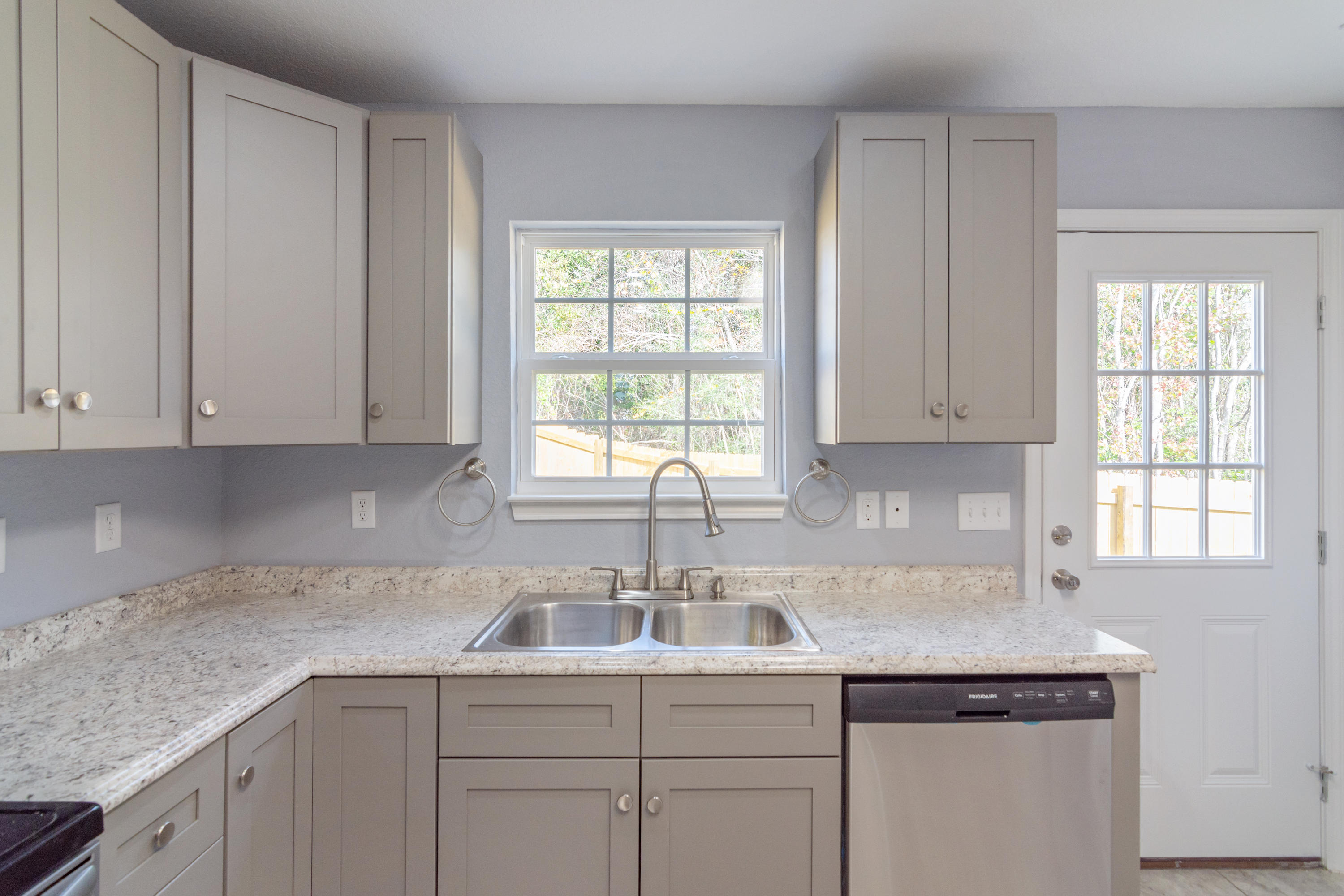 WESTVIEW EST PH IV - Residential