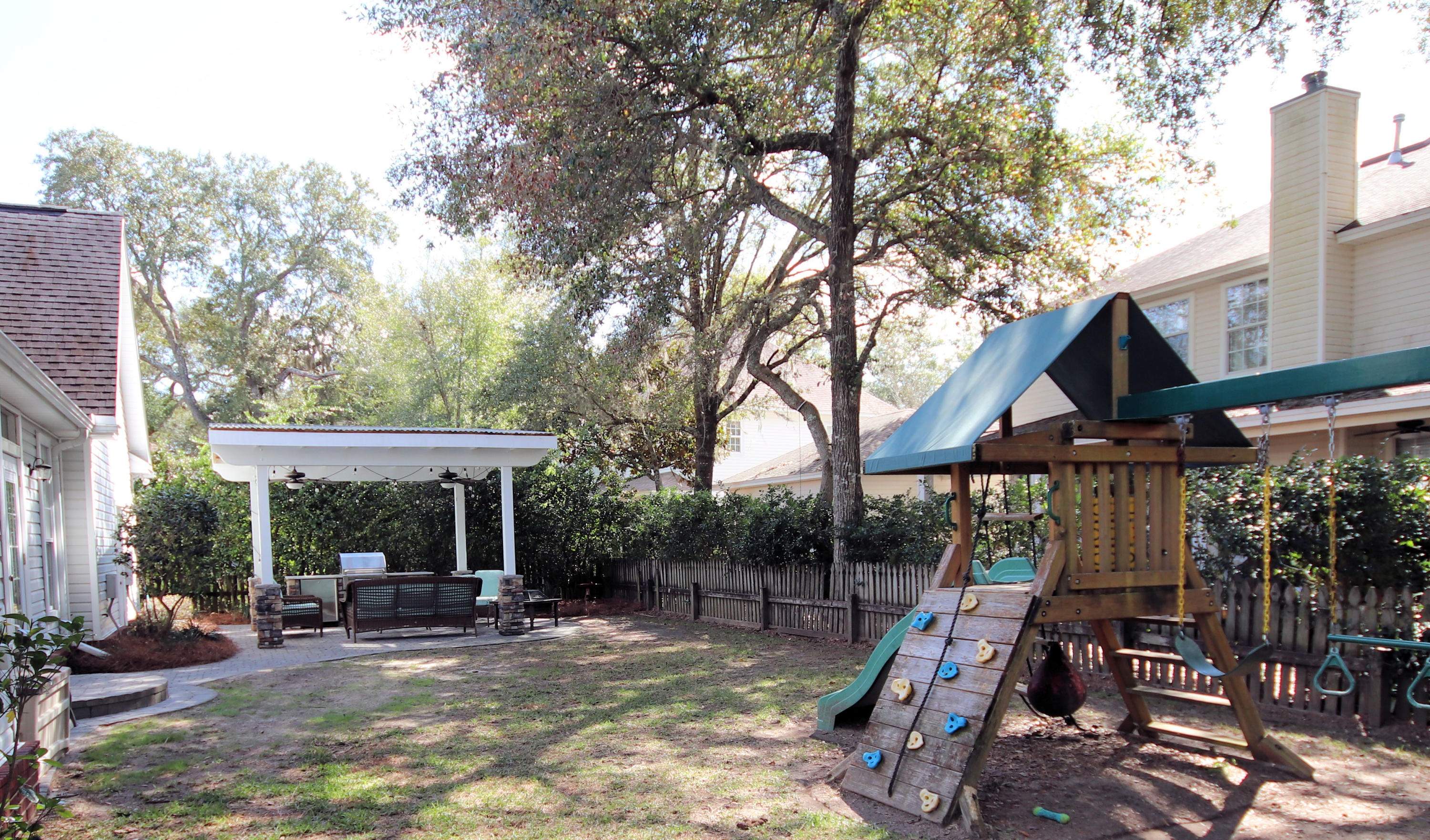 BOLTON'S LANDING - Residential