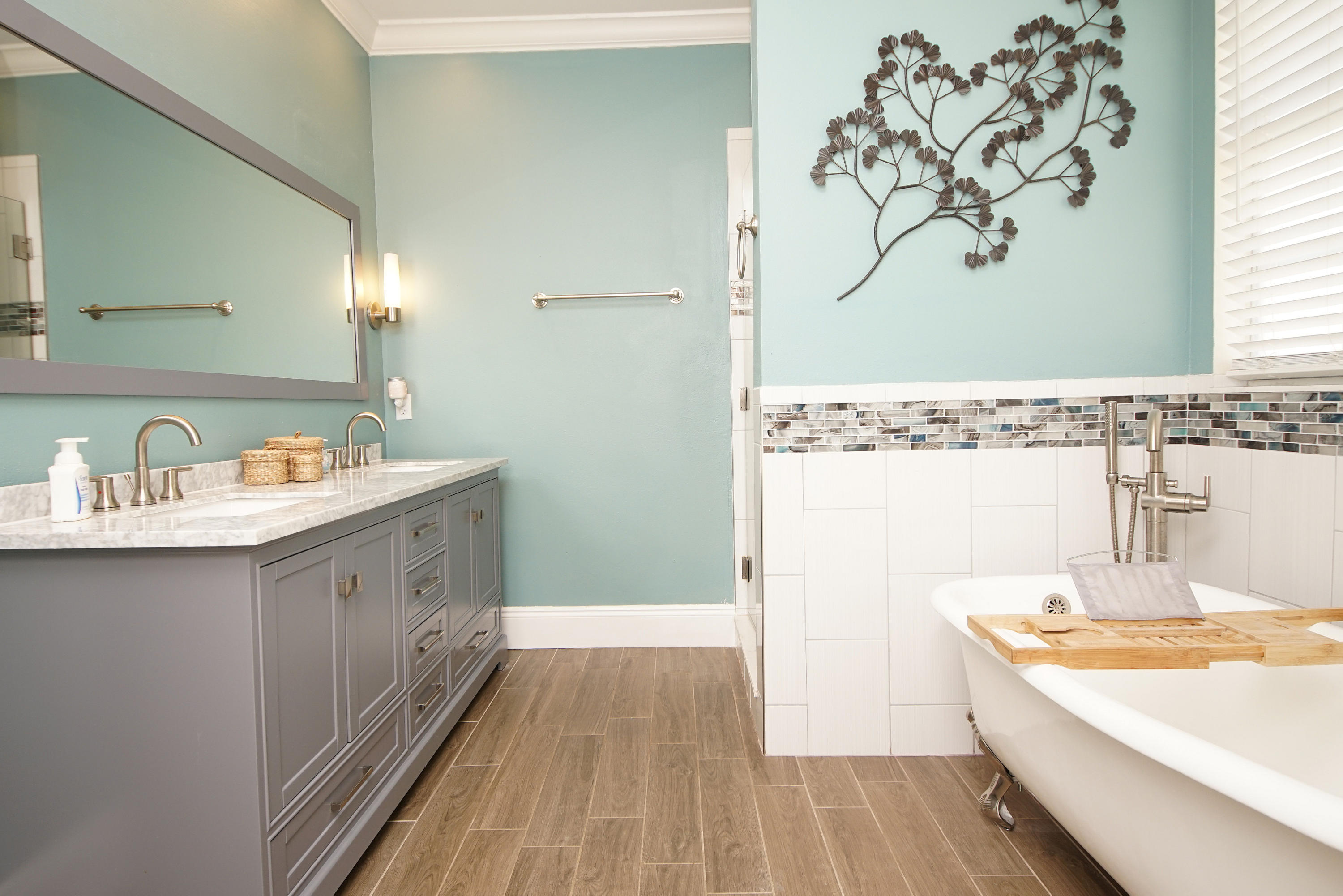 BOLTON'S LANDING - Residential