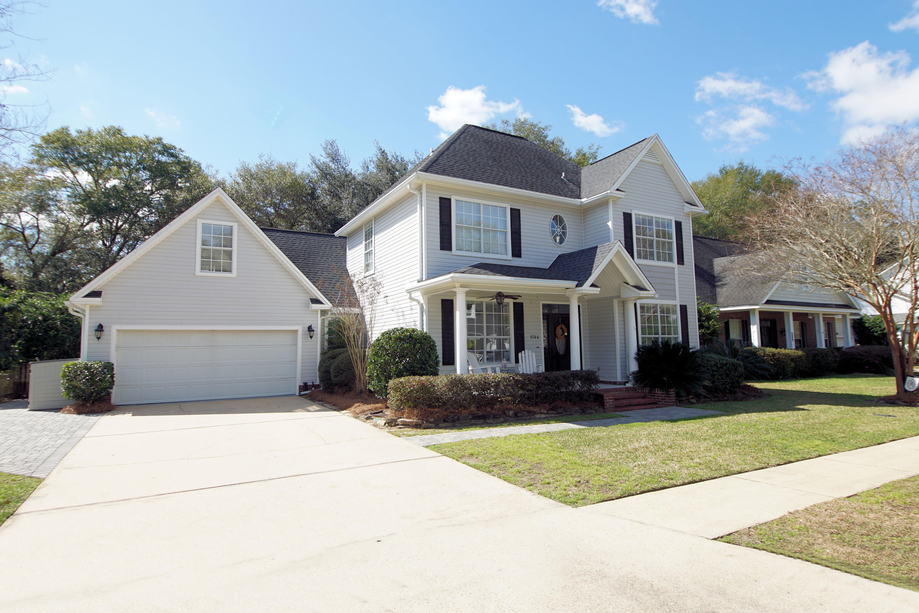 BOLTON'S LANDING - Residential