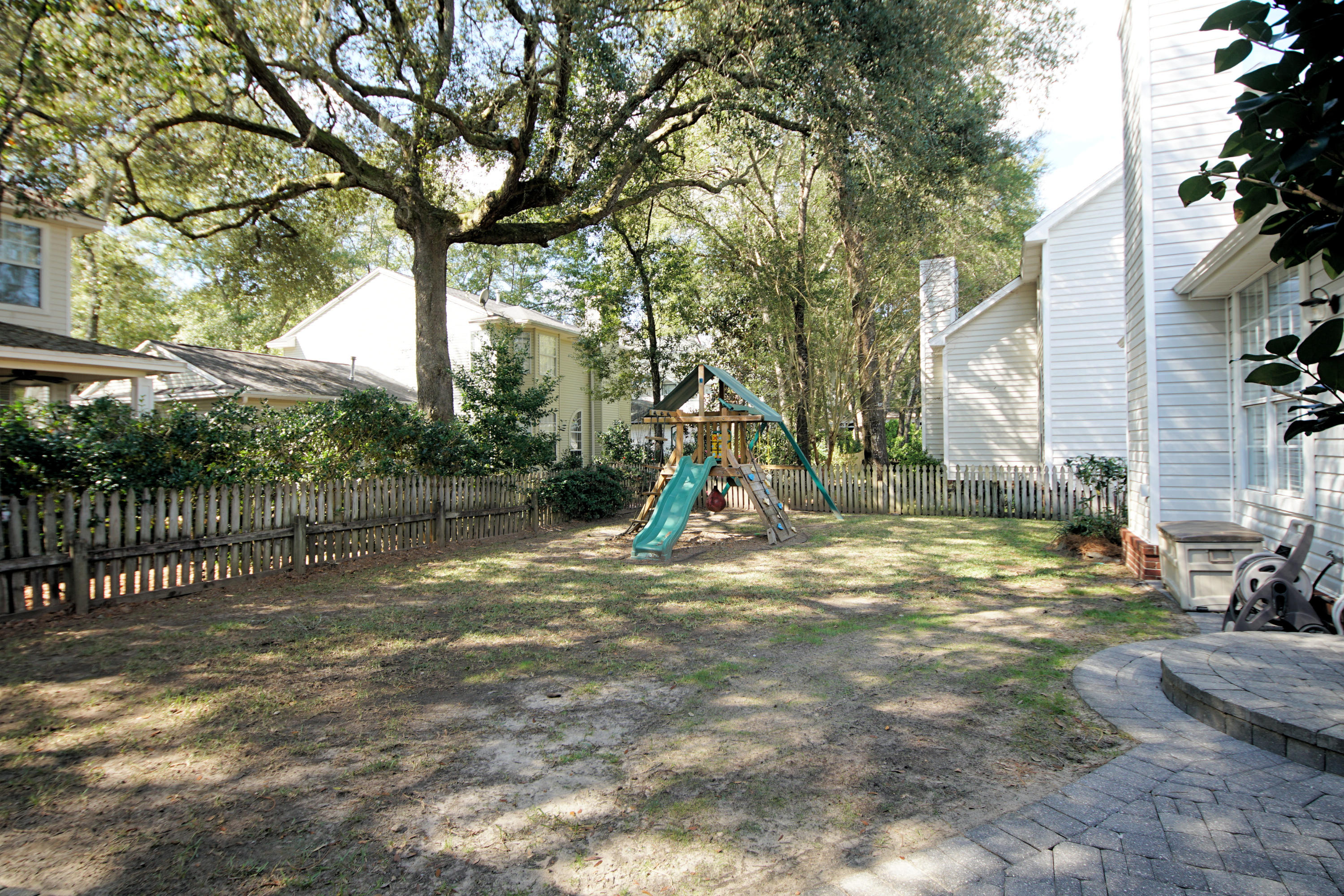 BOLTON'S LANDING - Residential