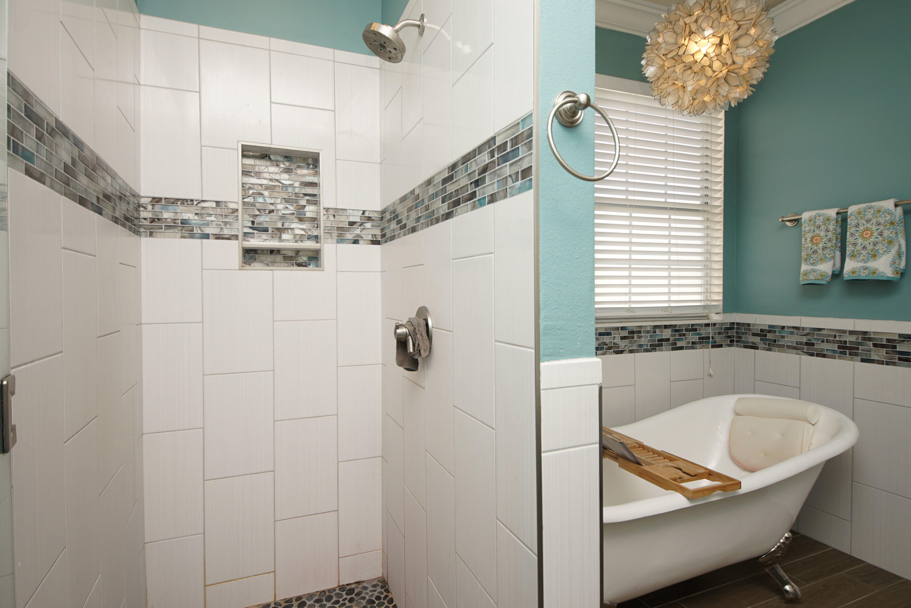 BOLTON'S LANDING - Residential