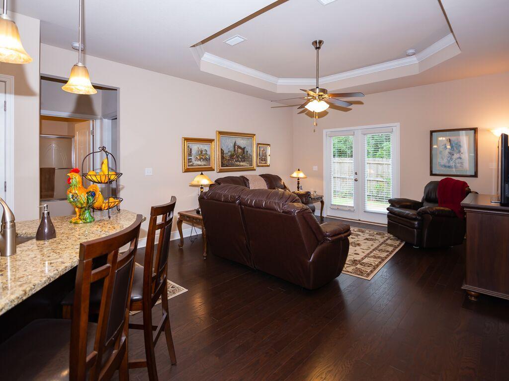 LAGRANGE LANDING - Residential