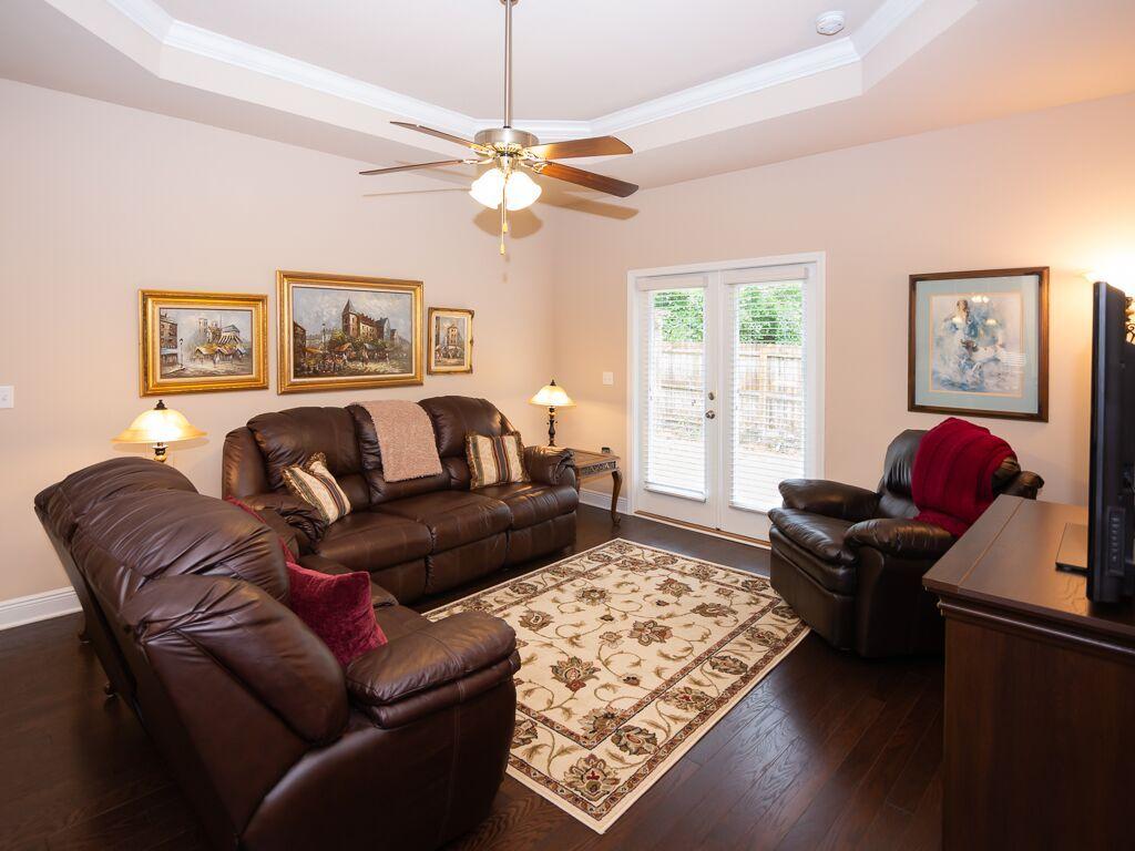 LAGRANGE LANDING - Residential