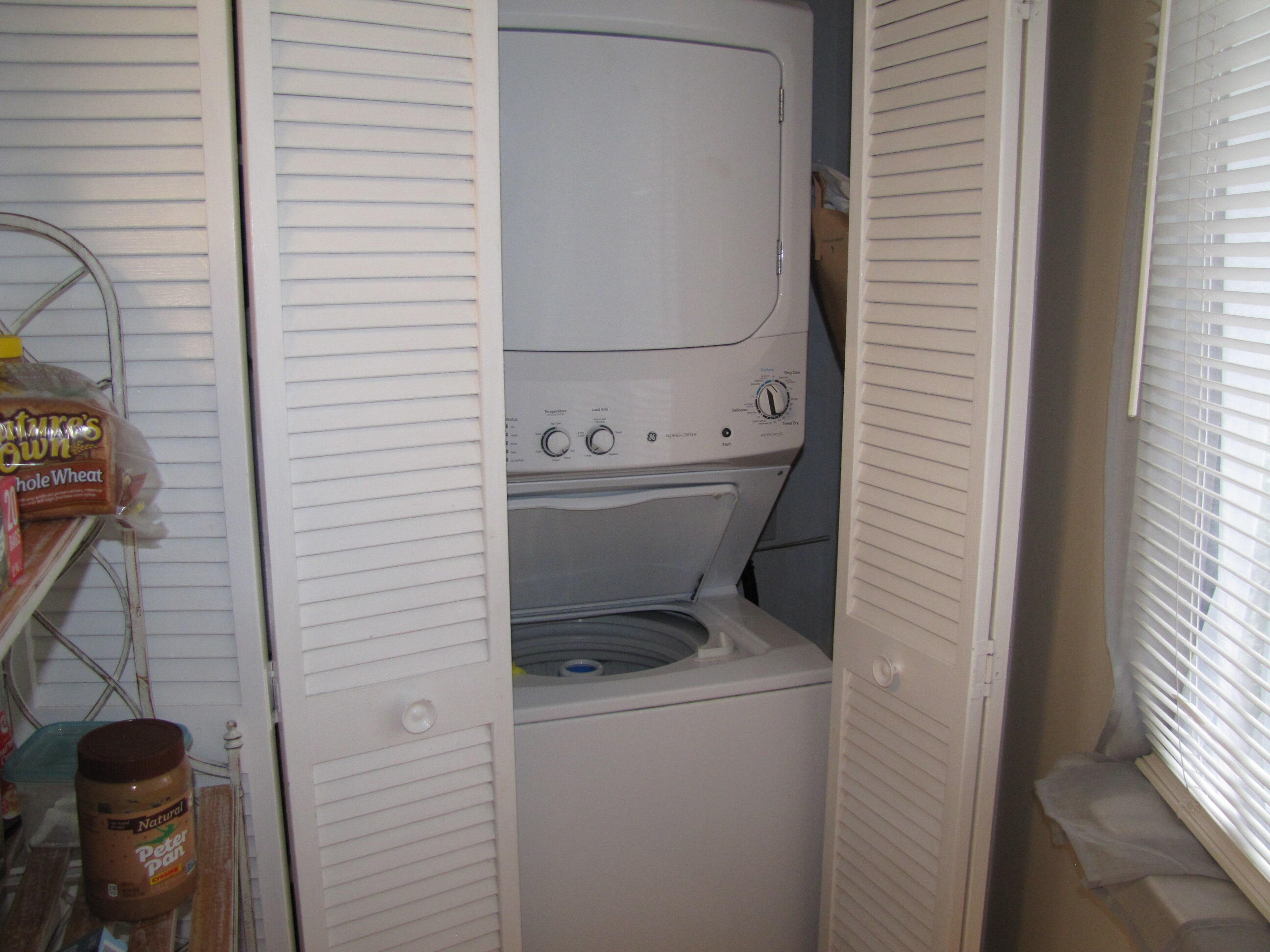 CRYSTAL VILLAGE II CONDO PH 1 - Residential