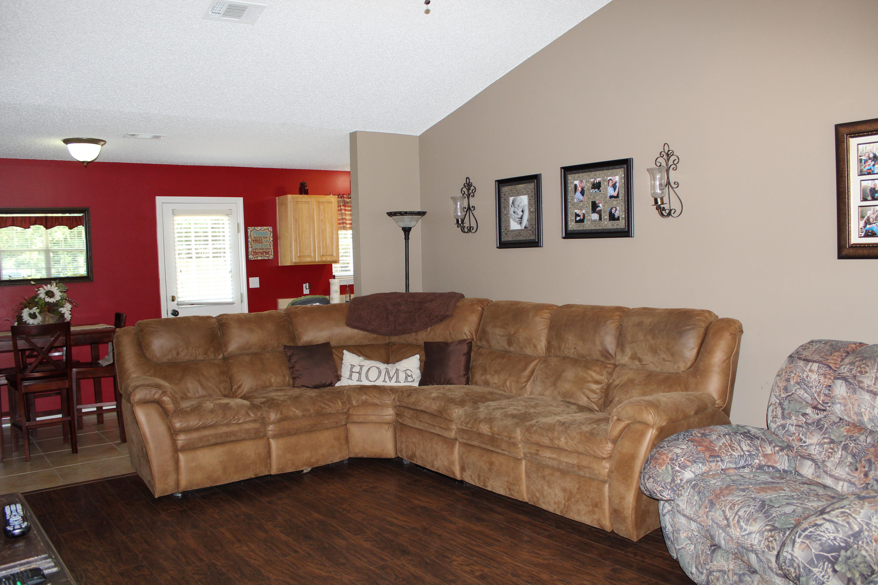 CRESTVIEW HEIGHTS 1ST ADD - Residential