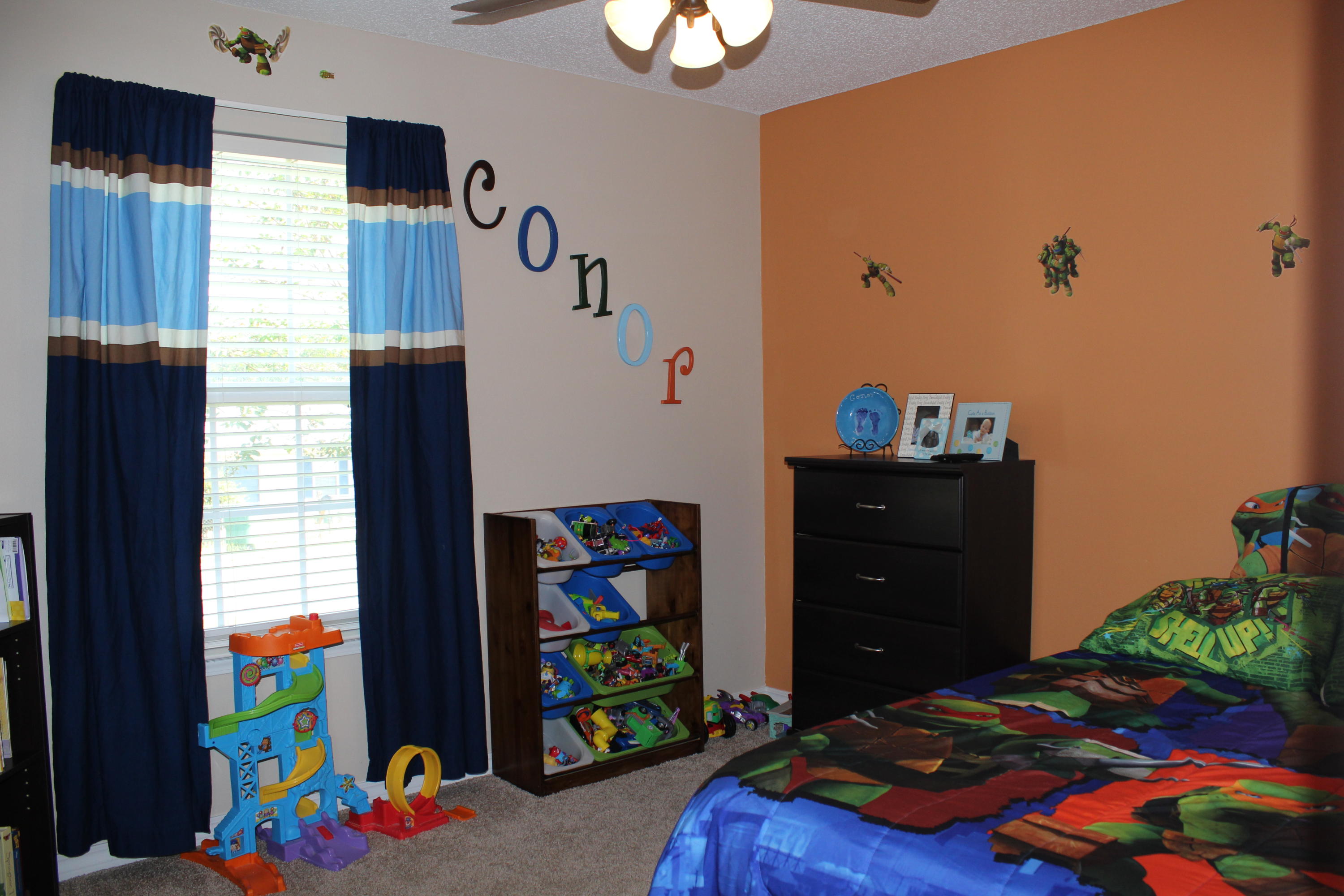 CRESTVIEW HEIGHTS 1ST ADD - Residential