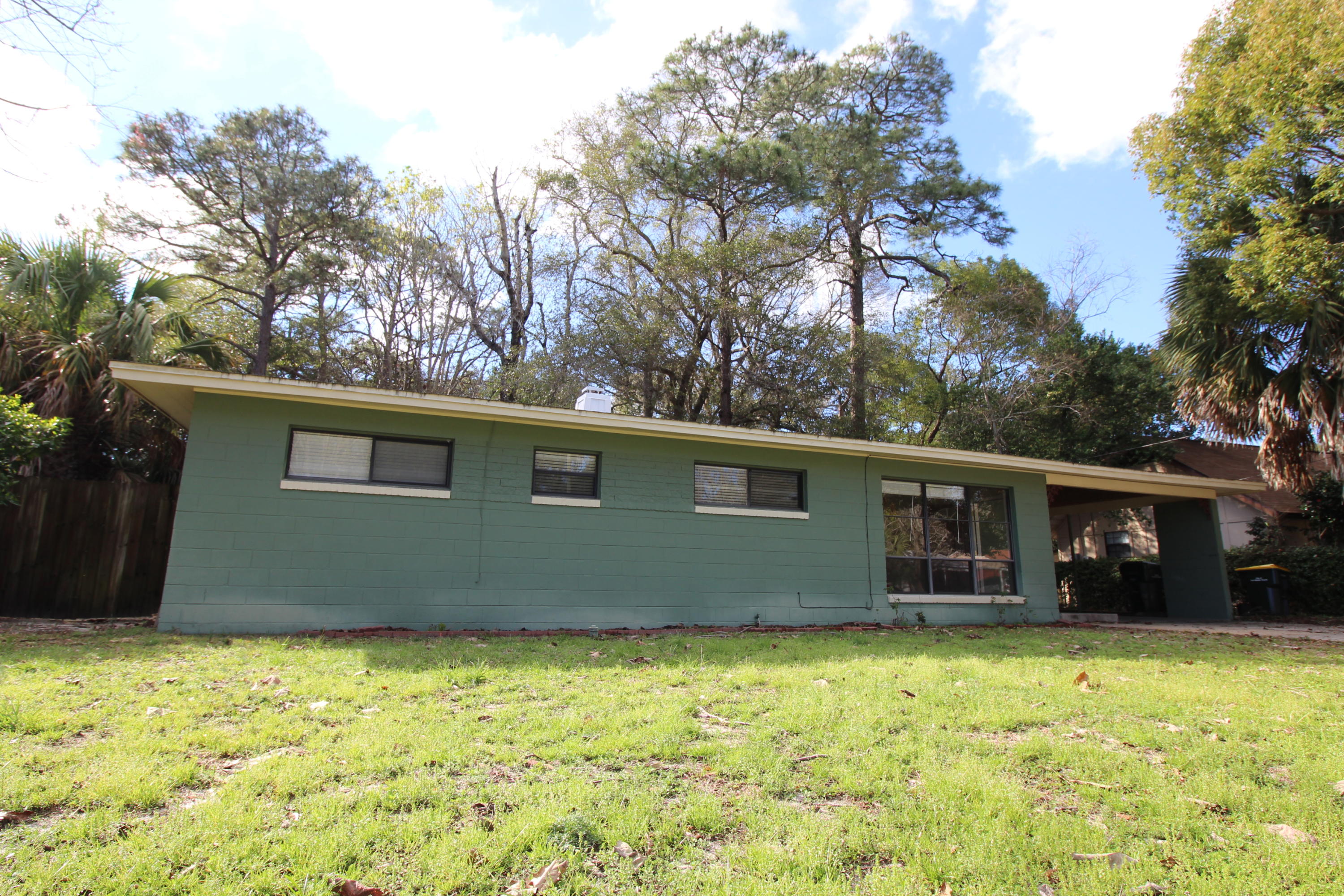 ELLIOTTS POINT 7TH ADDN - Residential