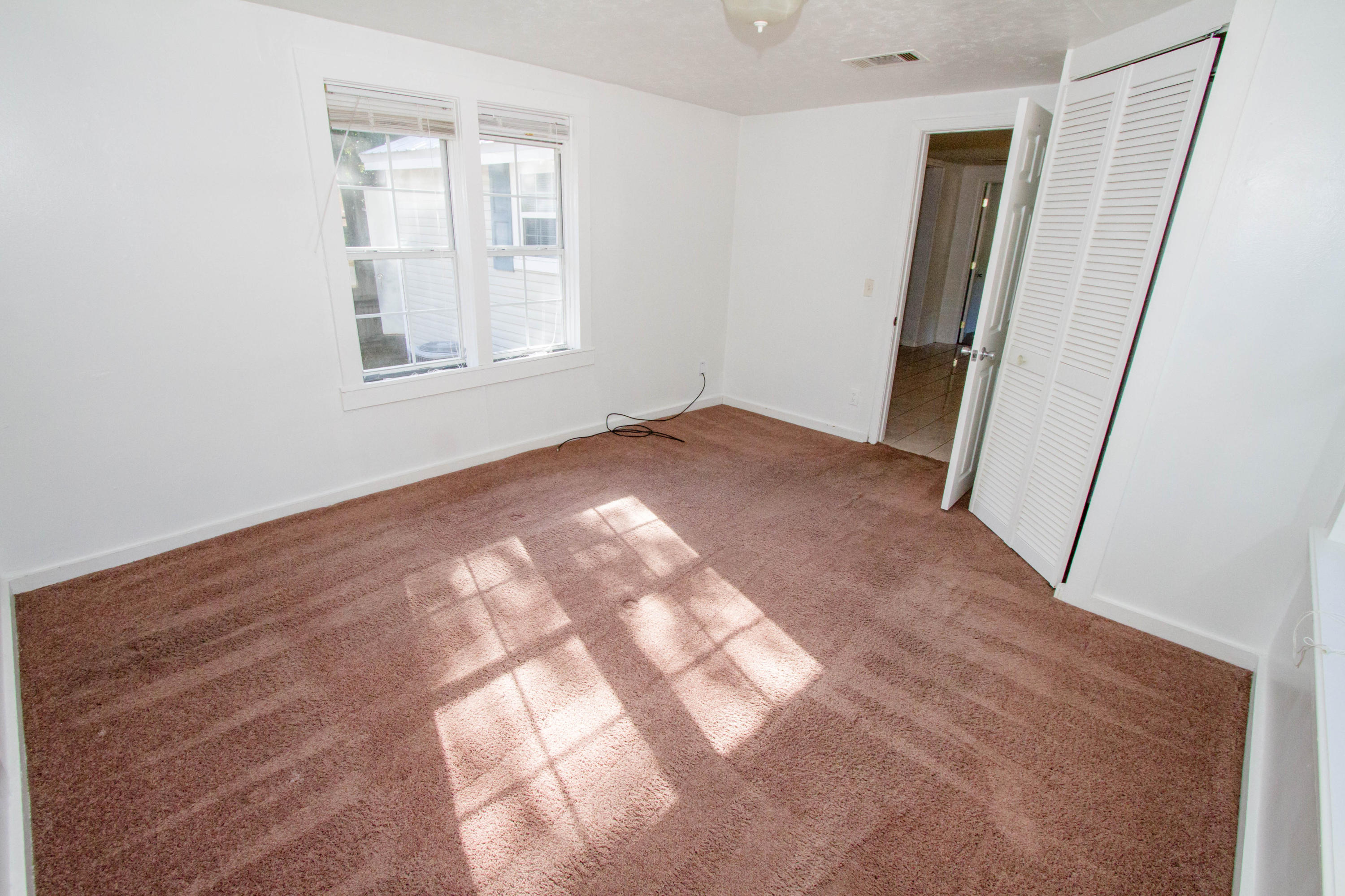 FLORIDA HEIGHTS - Residential