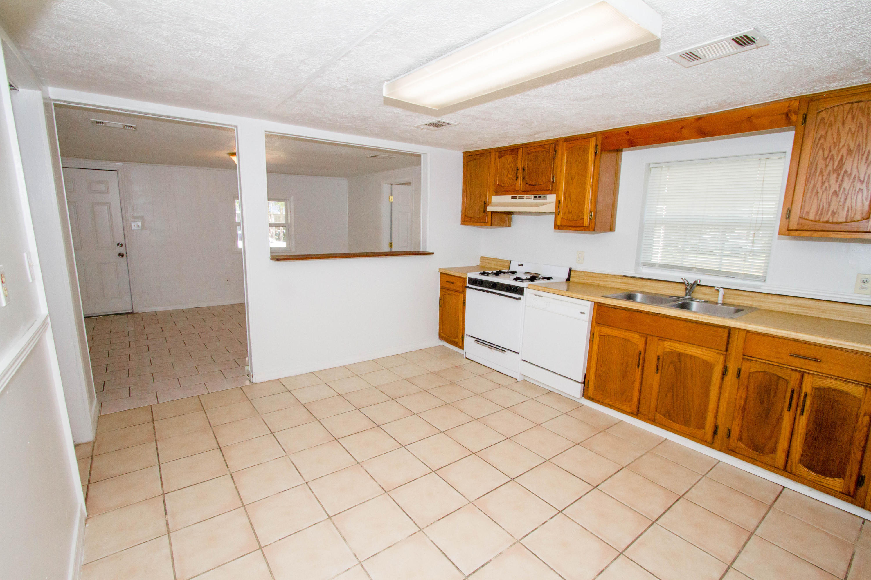 FLORIDA HEIGHTS - Residential